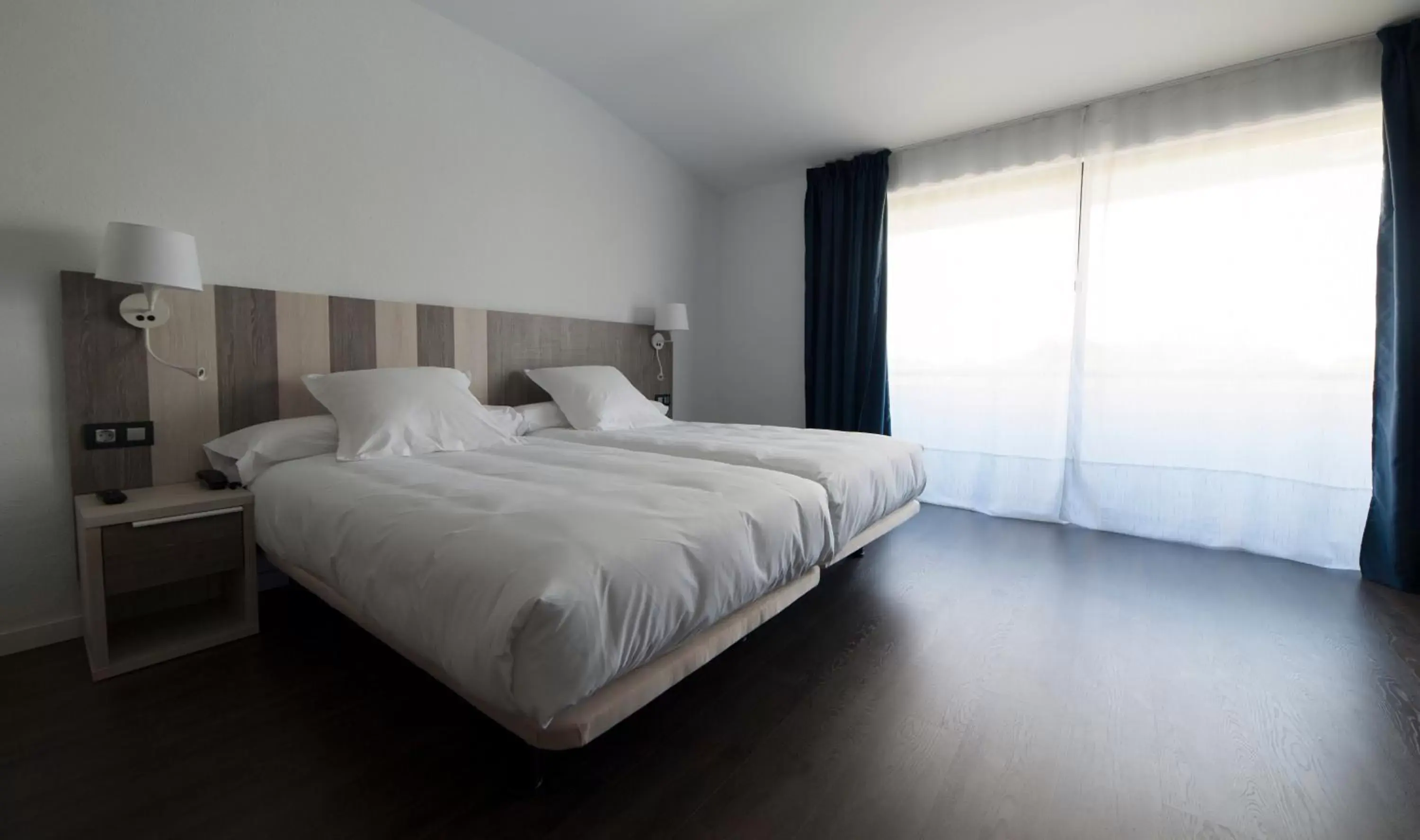 Photo of the whole room, Bed in Hotel La Palma de Llanes