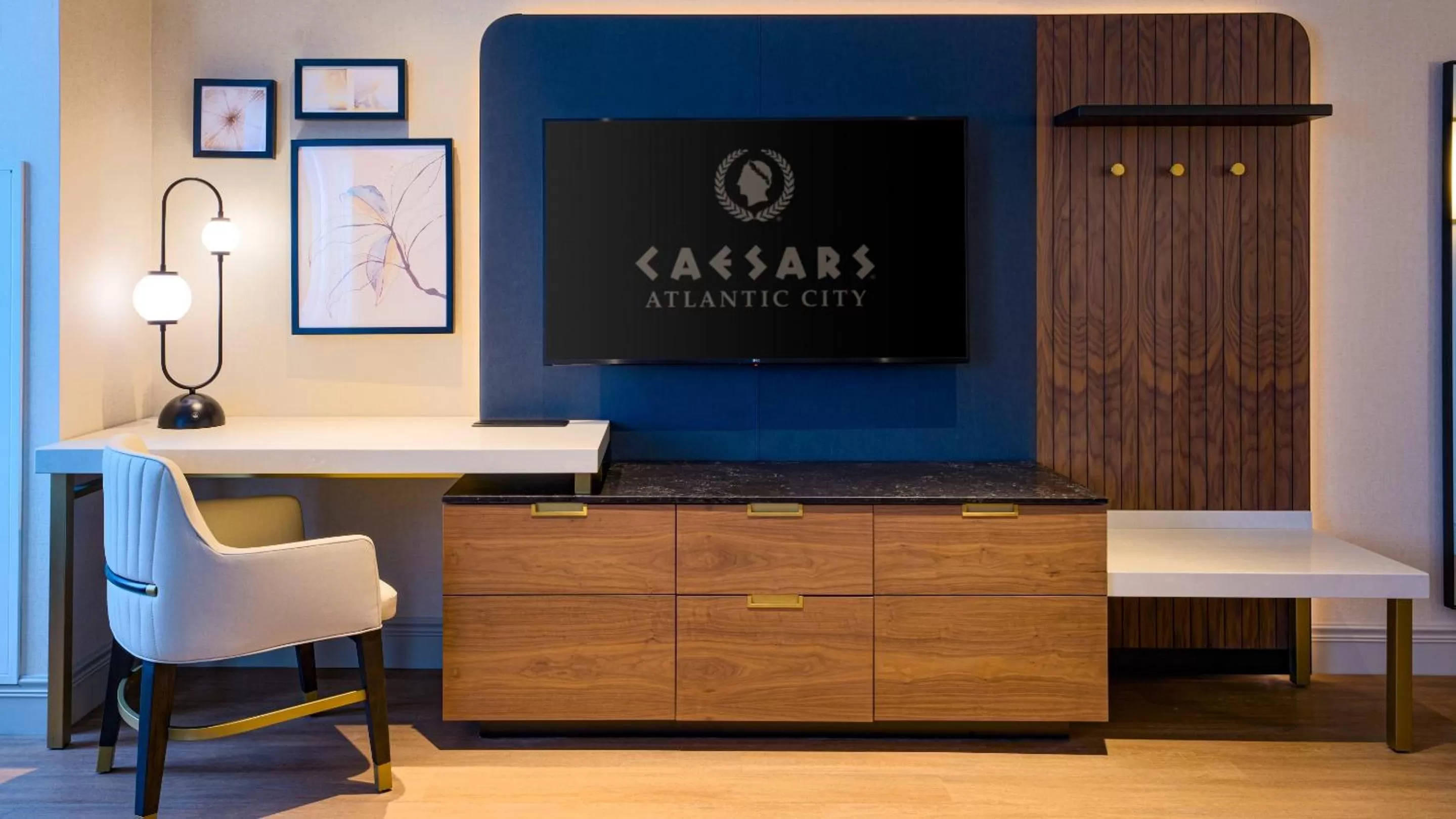 Bedroom in Caesars Atlantic City, A Caesars Destination