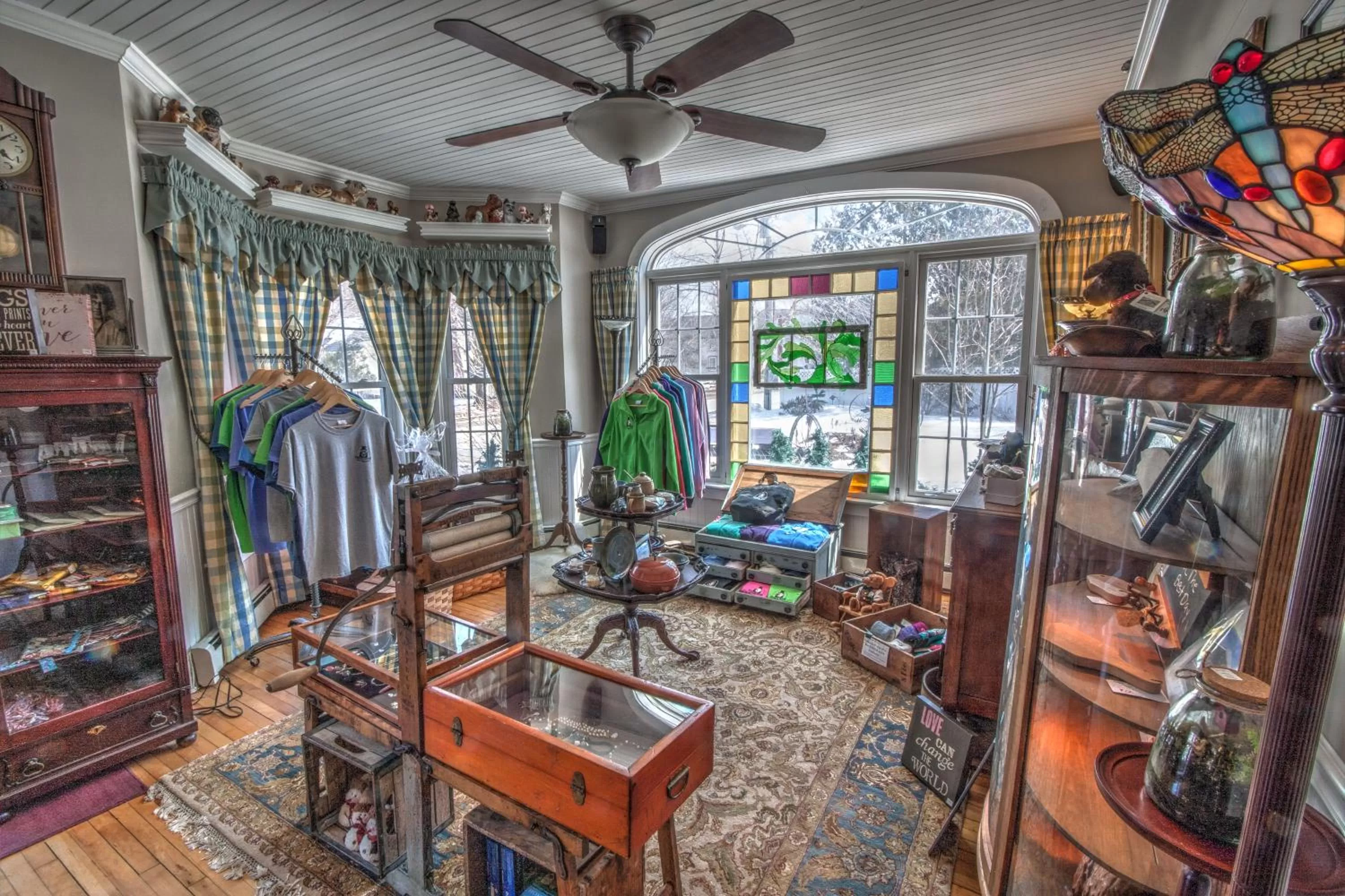 On-site shops in Phineas Swann Inn & Spa