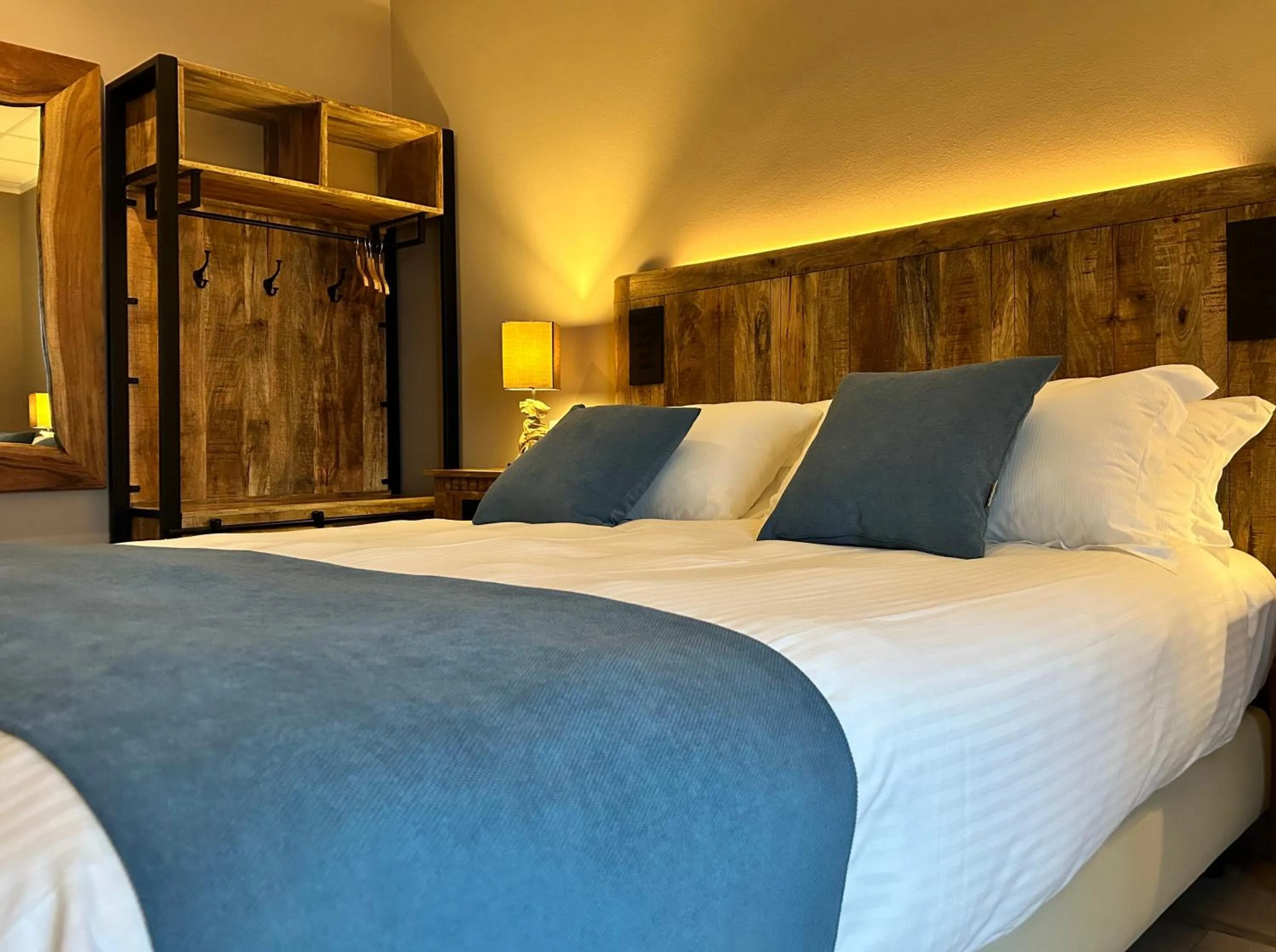 Bedroom in Hotel Paradiso Como