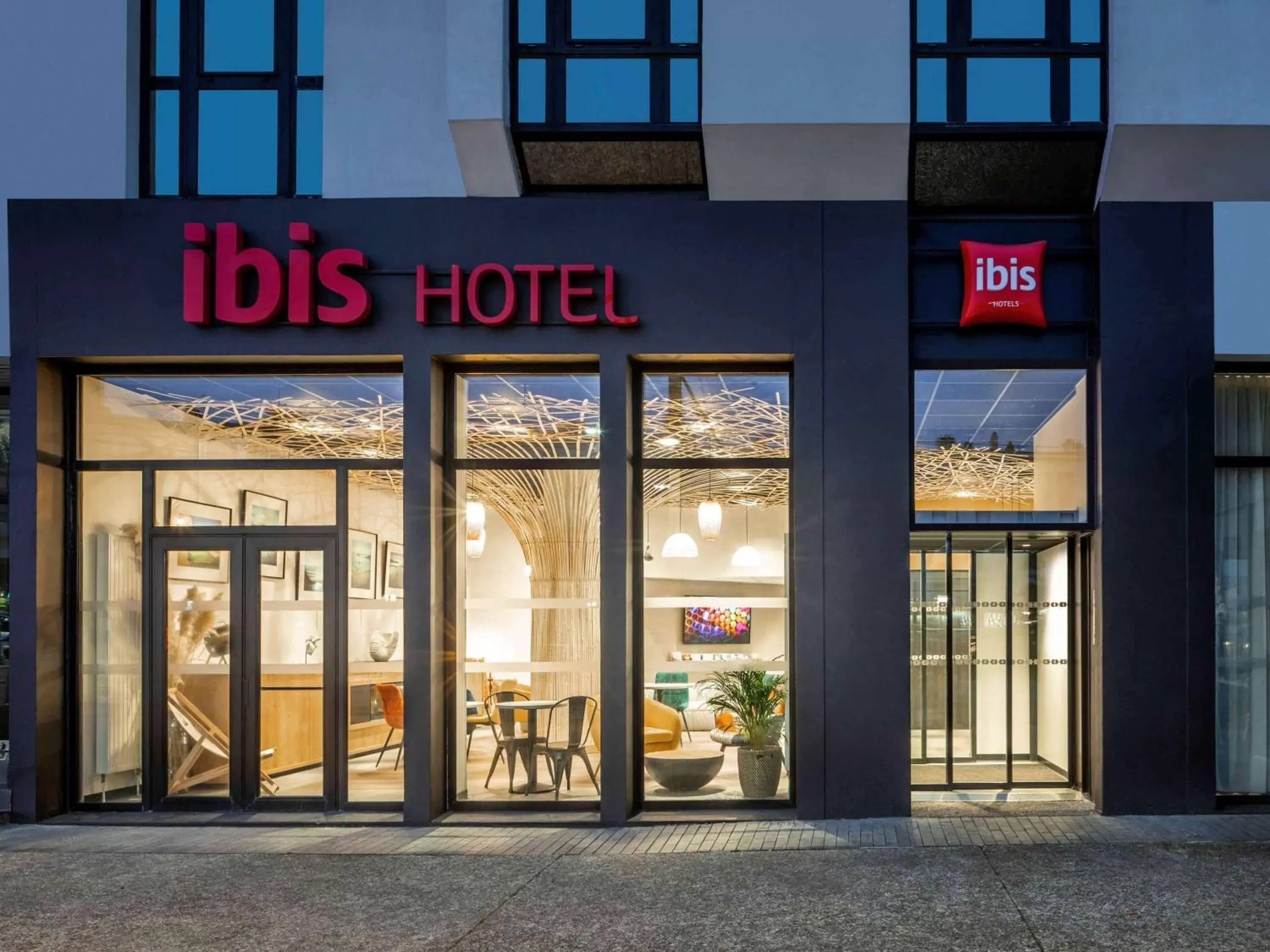 Property building in ibis Brest Centre