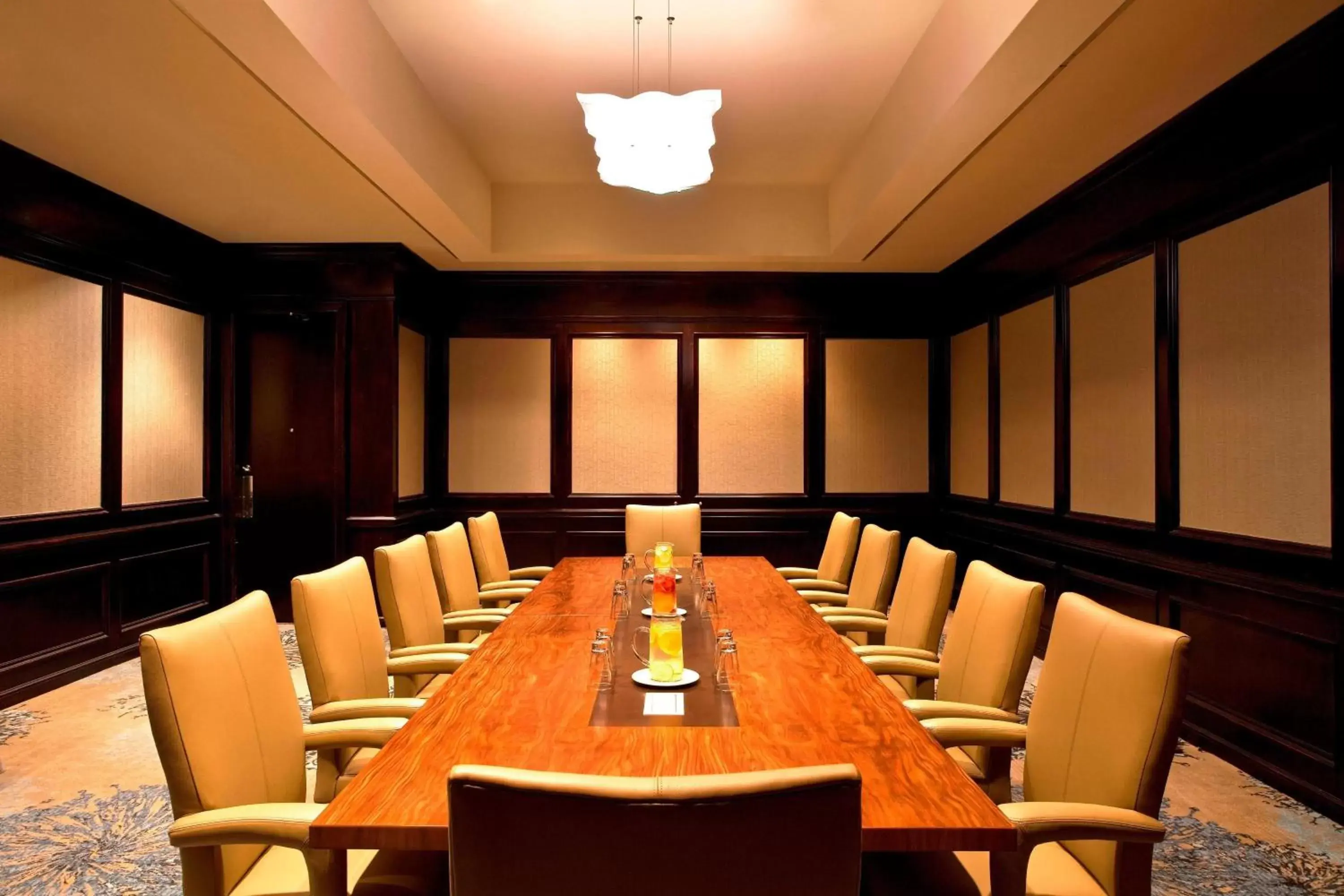 Meeting/conference room in The Westin Hilton Head Island Resort & Spa
