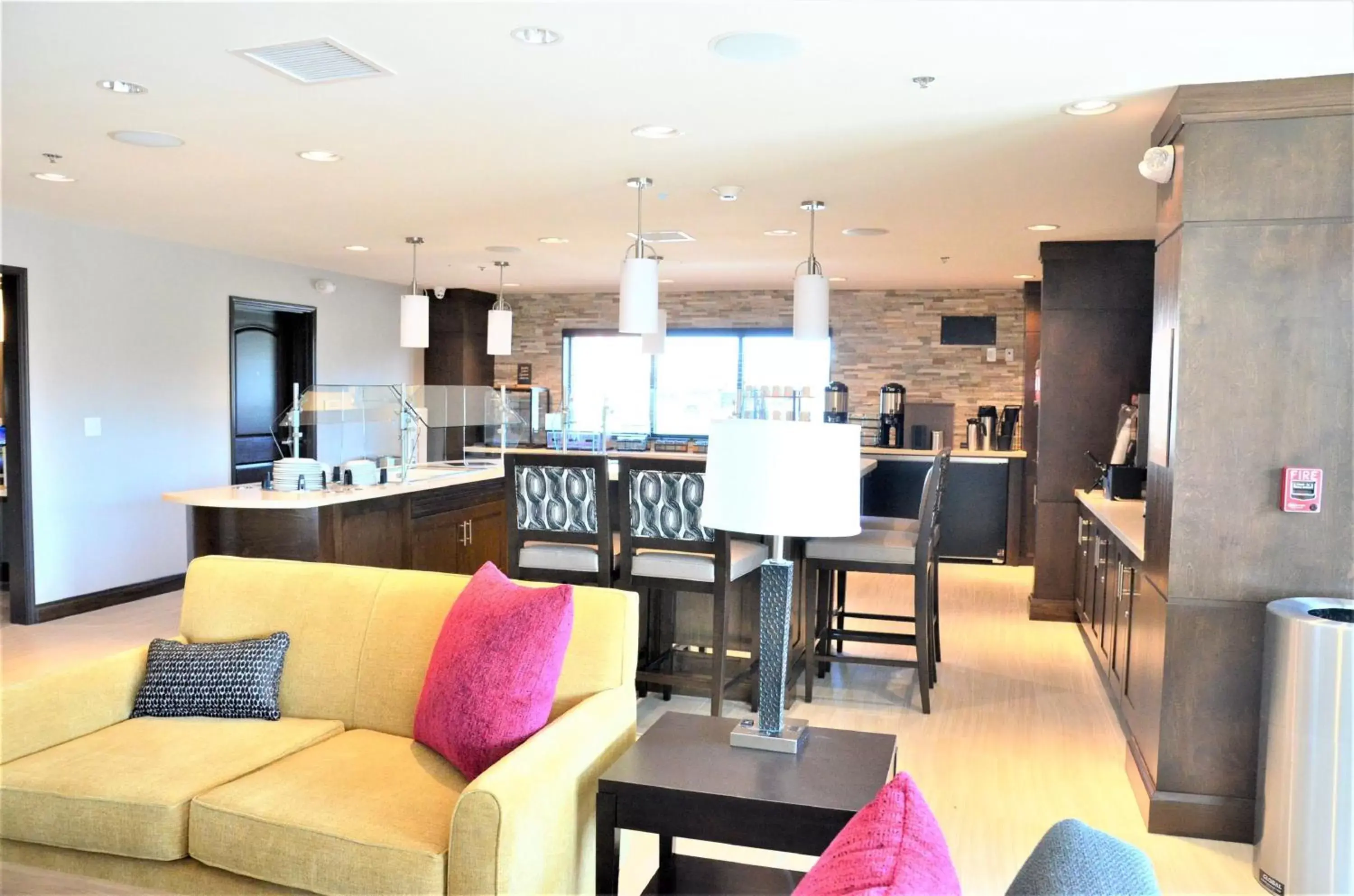 Lobby or reception, Seating Area in Staybridge Suites - Orenco Station, an IHG Hotel