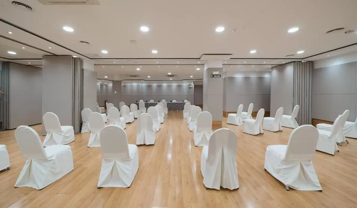 Meeting/conference room, Banquet Facilities in Sancho Ramirez