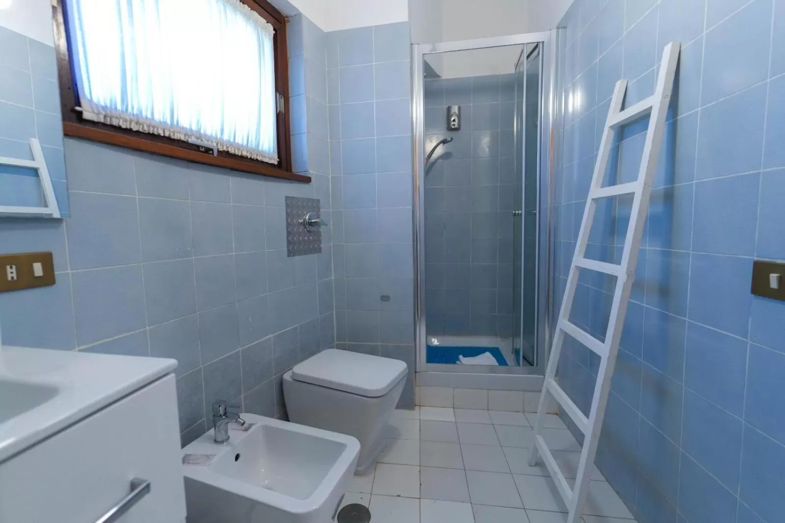 Bathroom in paradise suite