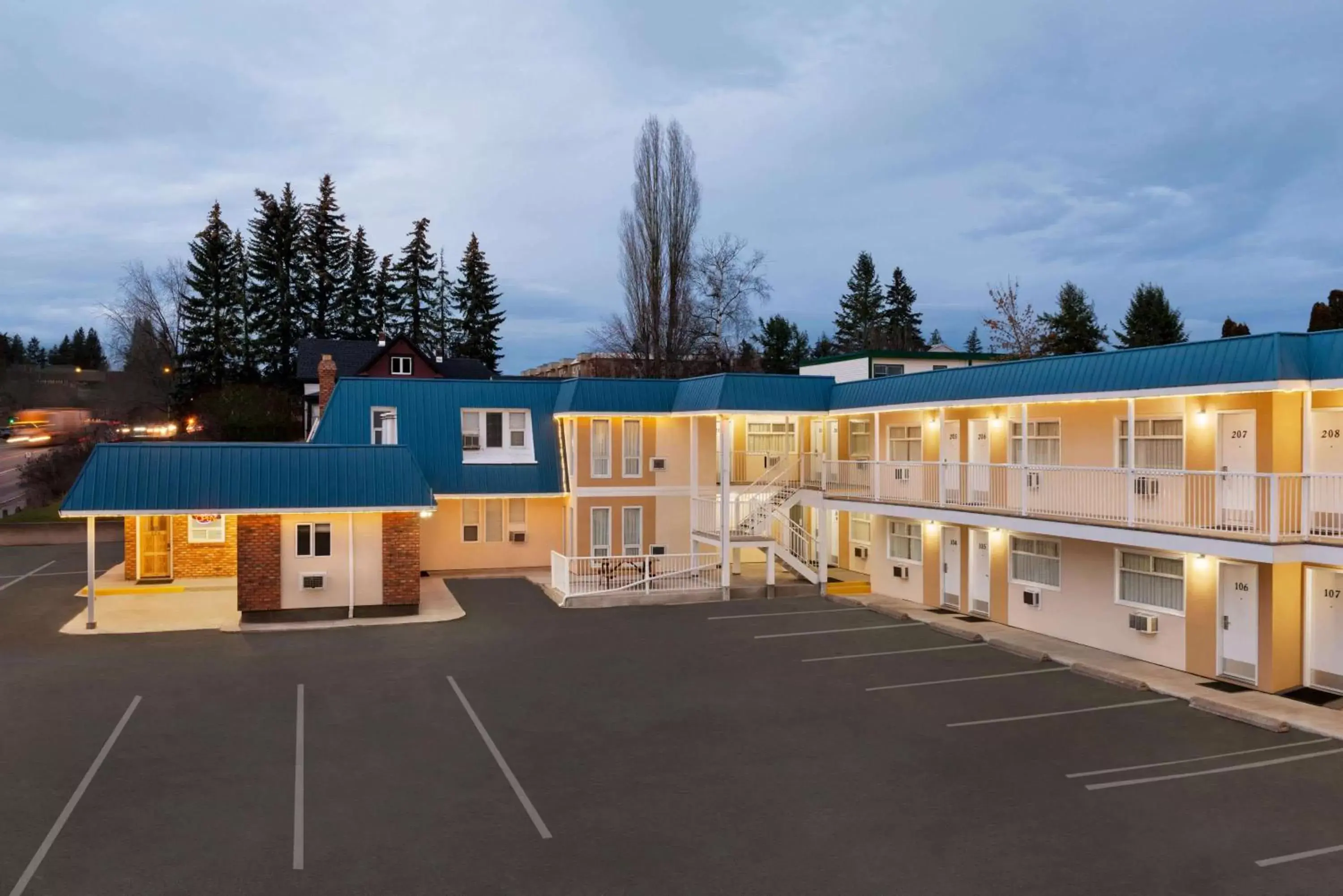 Property Building in Travelodge by Wyndham Quesnel BC