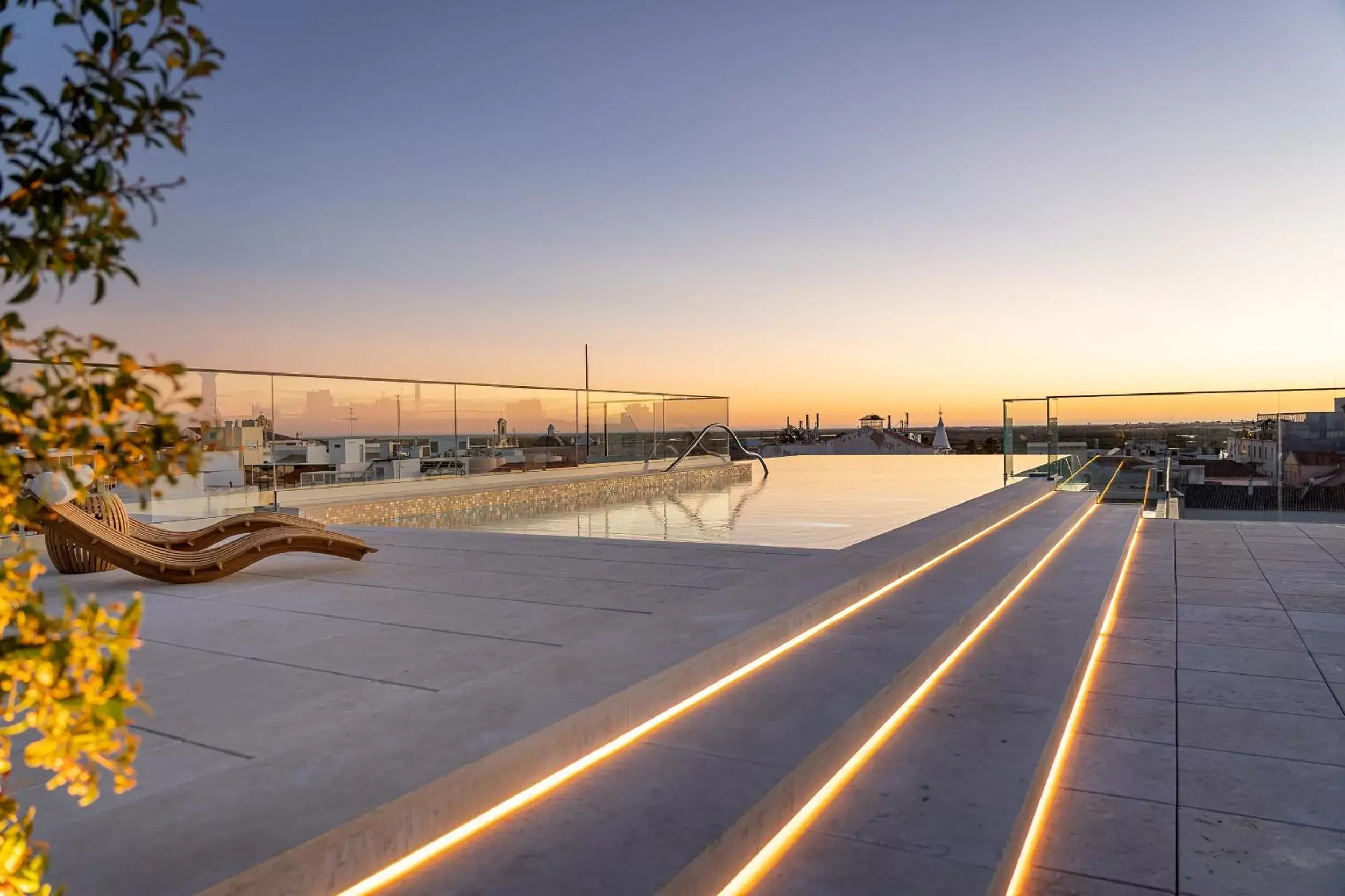 Swimming pool in 3HB Faro Swimming pool in 3HB Faro