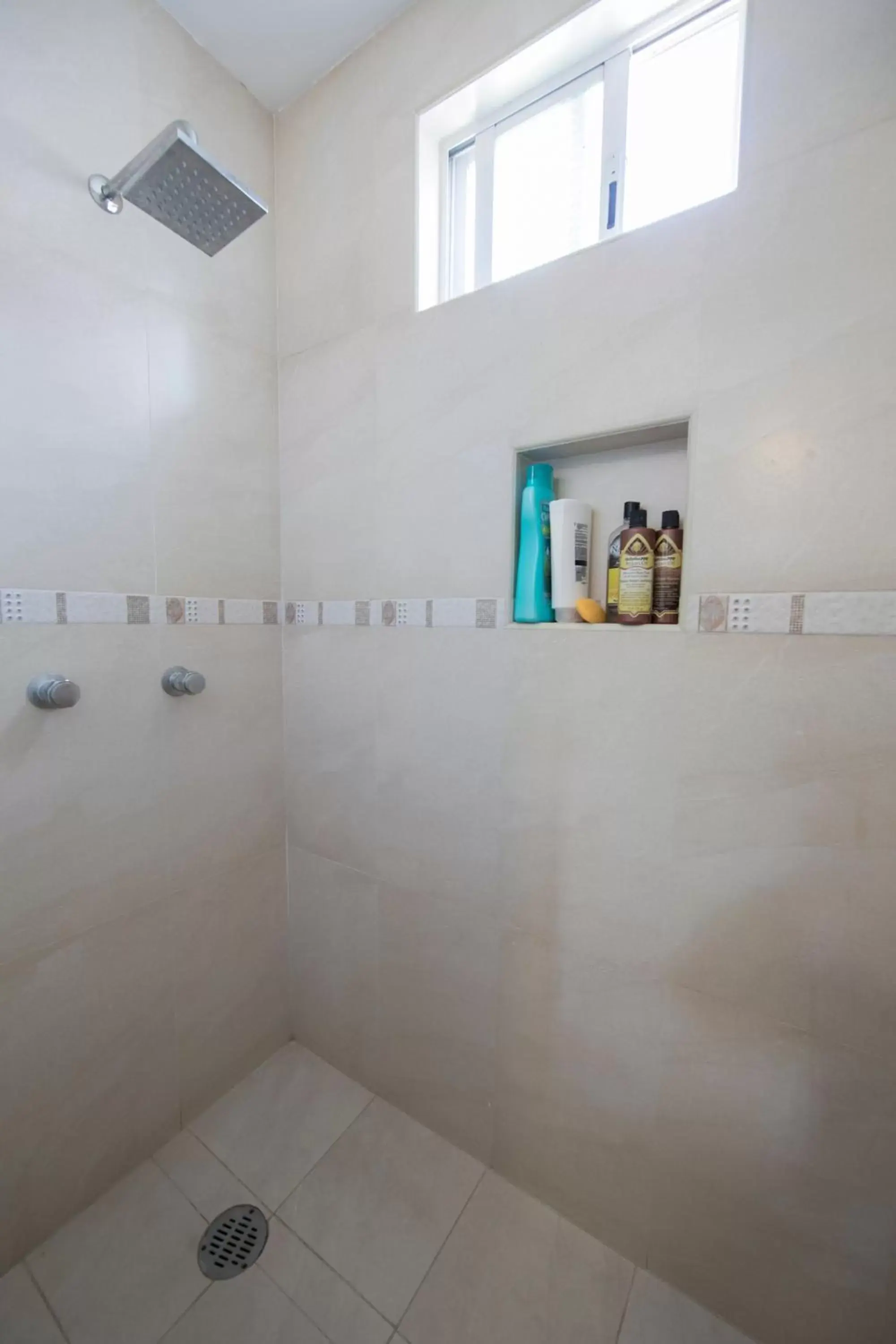 Shower, Bathroom in Casa Hidalgo En El Corazón de Coyoacán