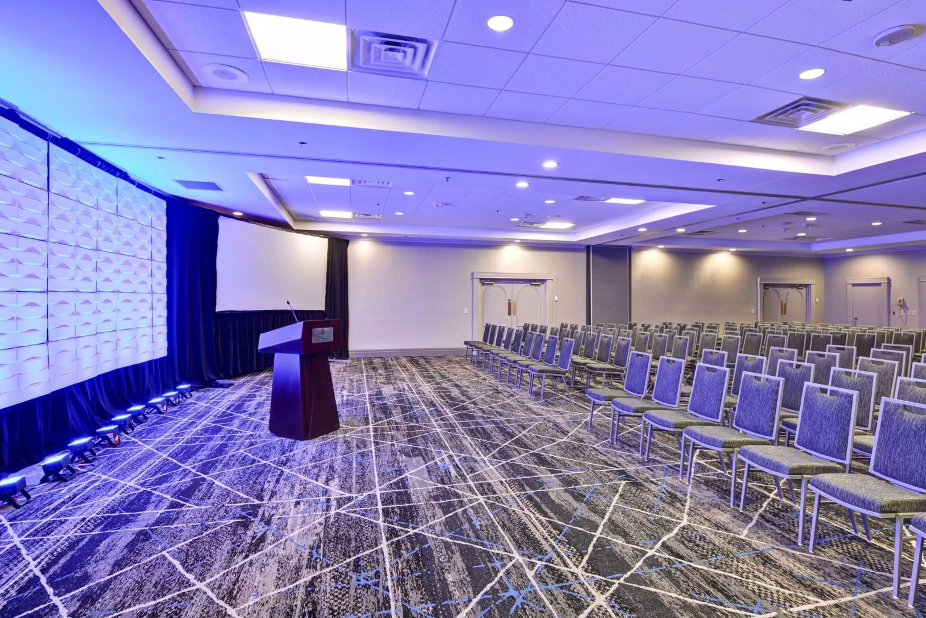 Meeting/conference room in Embassy Suites by Hilton Miami International Airport