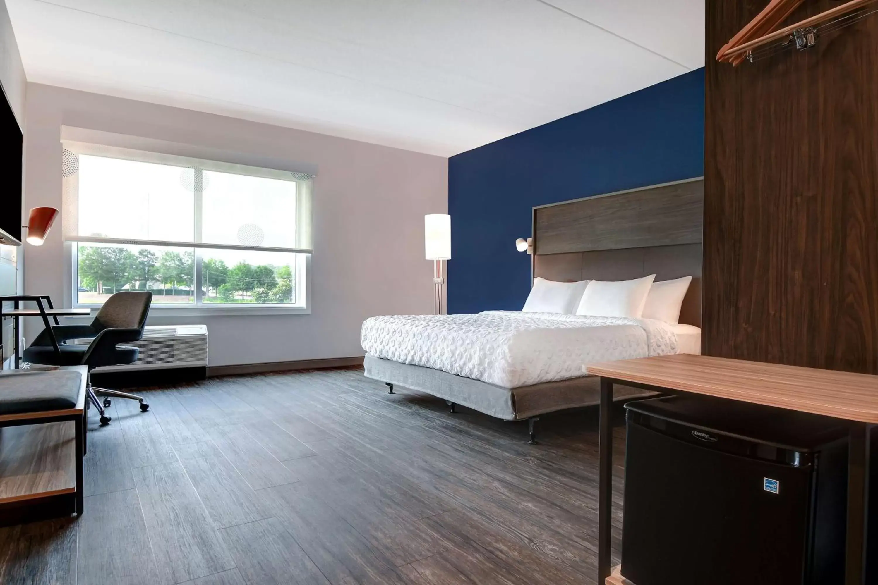 Bed in Tru By Hilton Columbia Greystone Bed in Tru By Hilton Columbia Greystone
