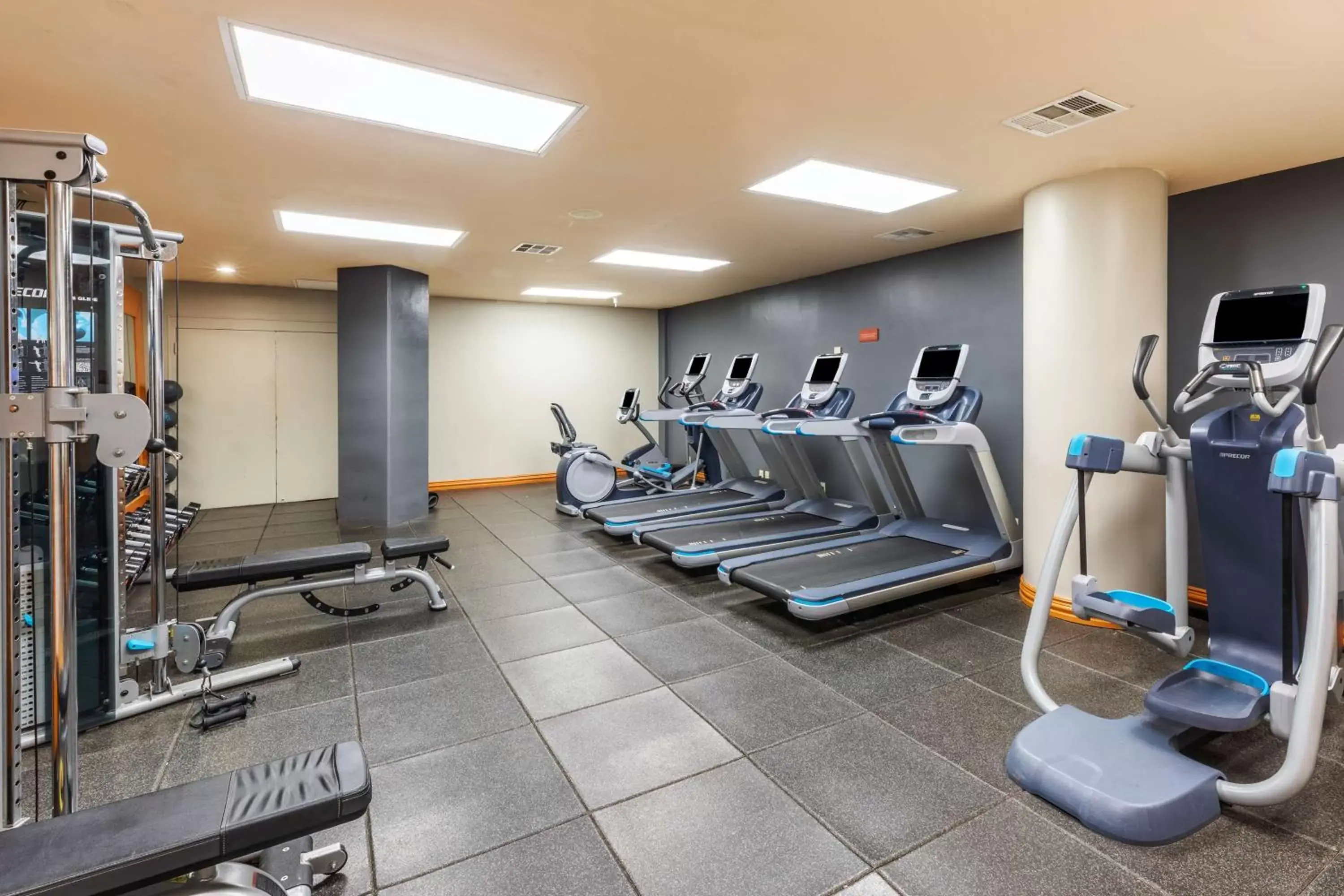 Fitness centre/facilities, Fitness Center/Facilities in DoubleTree by Hilton Tulsa at Warren Place