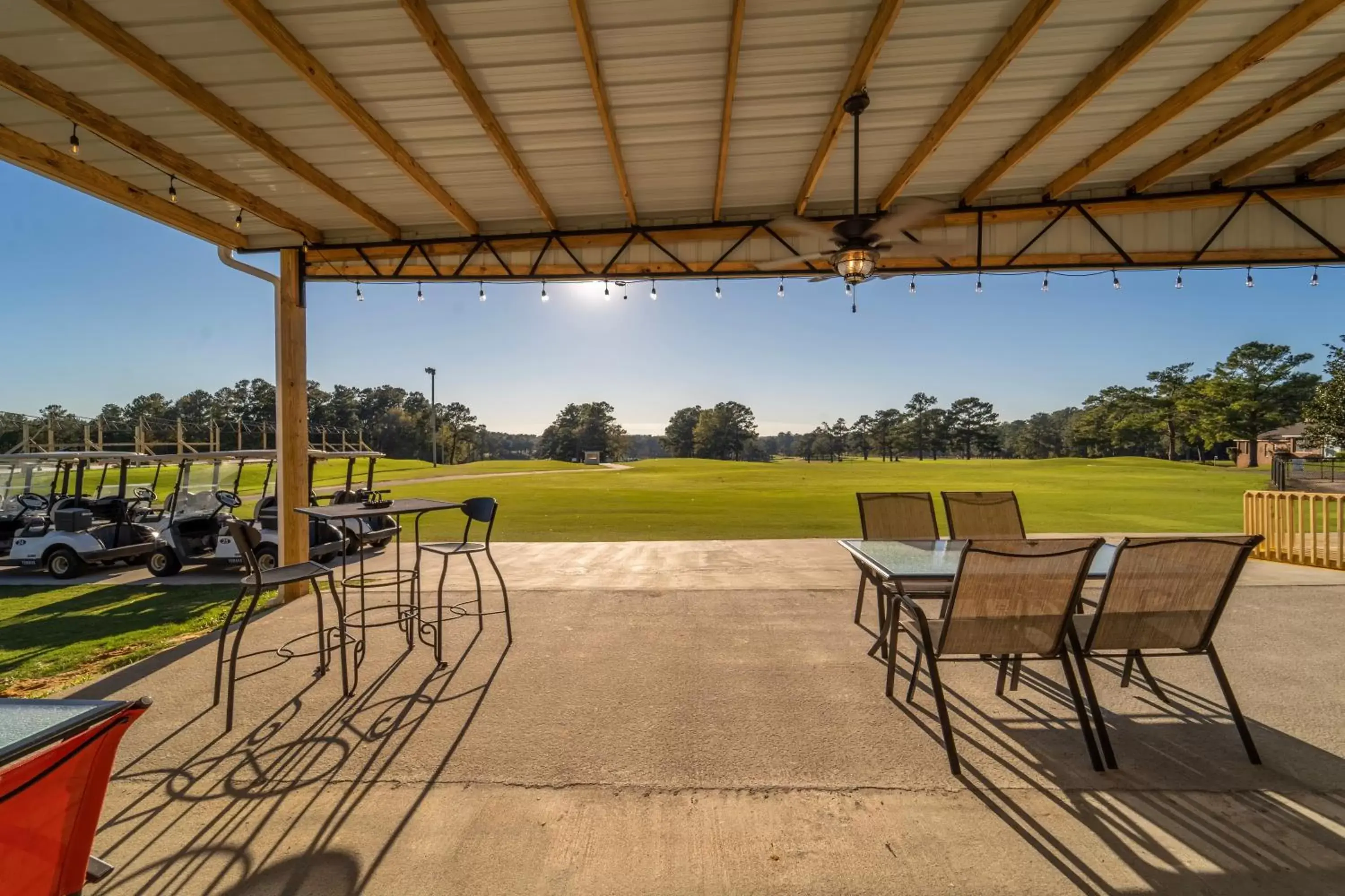 Patio in Dothan National Golf Club and Hotel