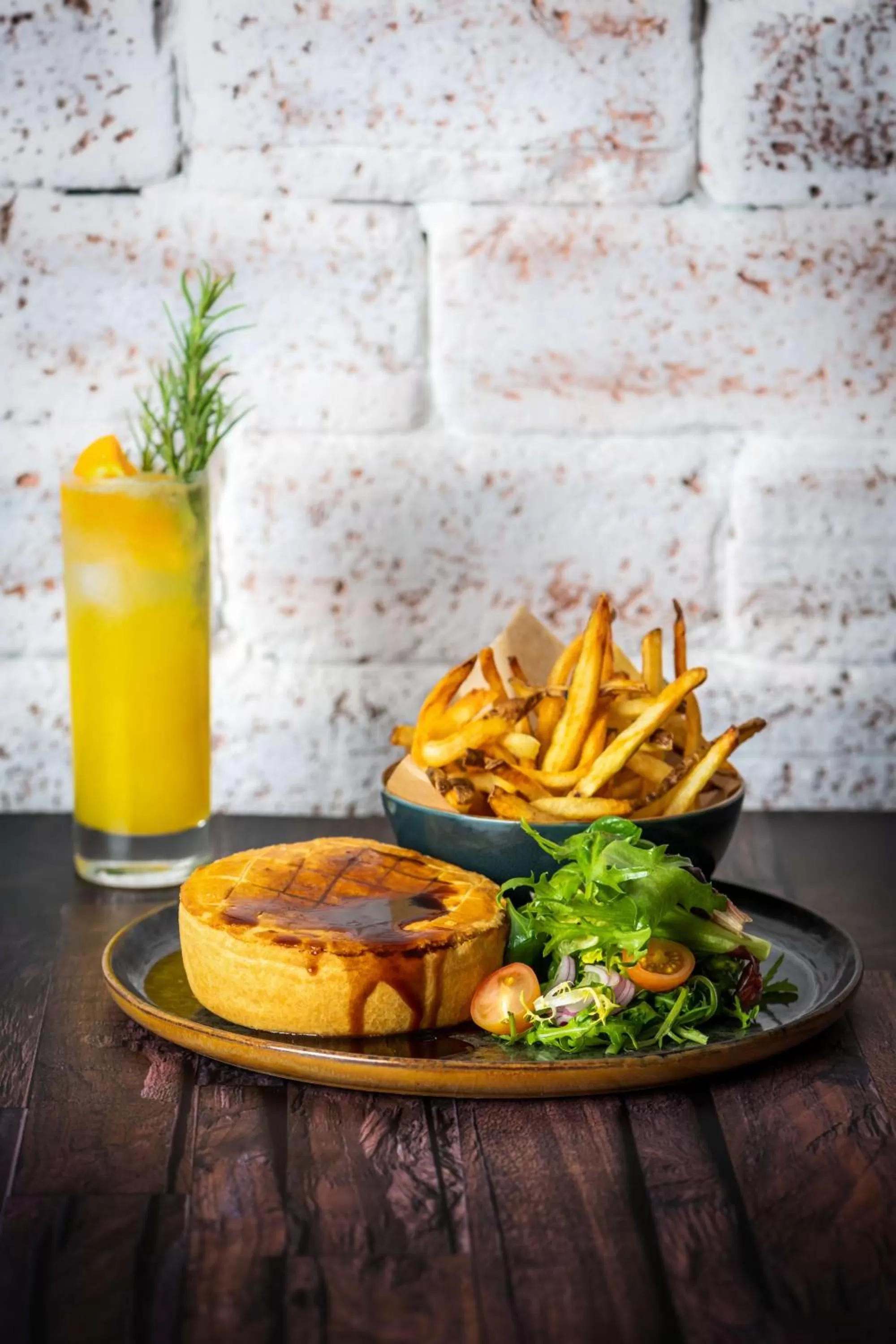 Lounge or bar in Radisson Blu Hotel, Dubai Canal View