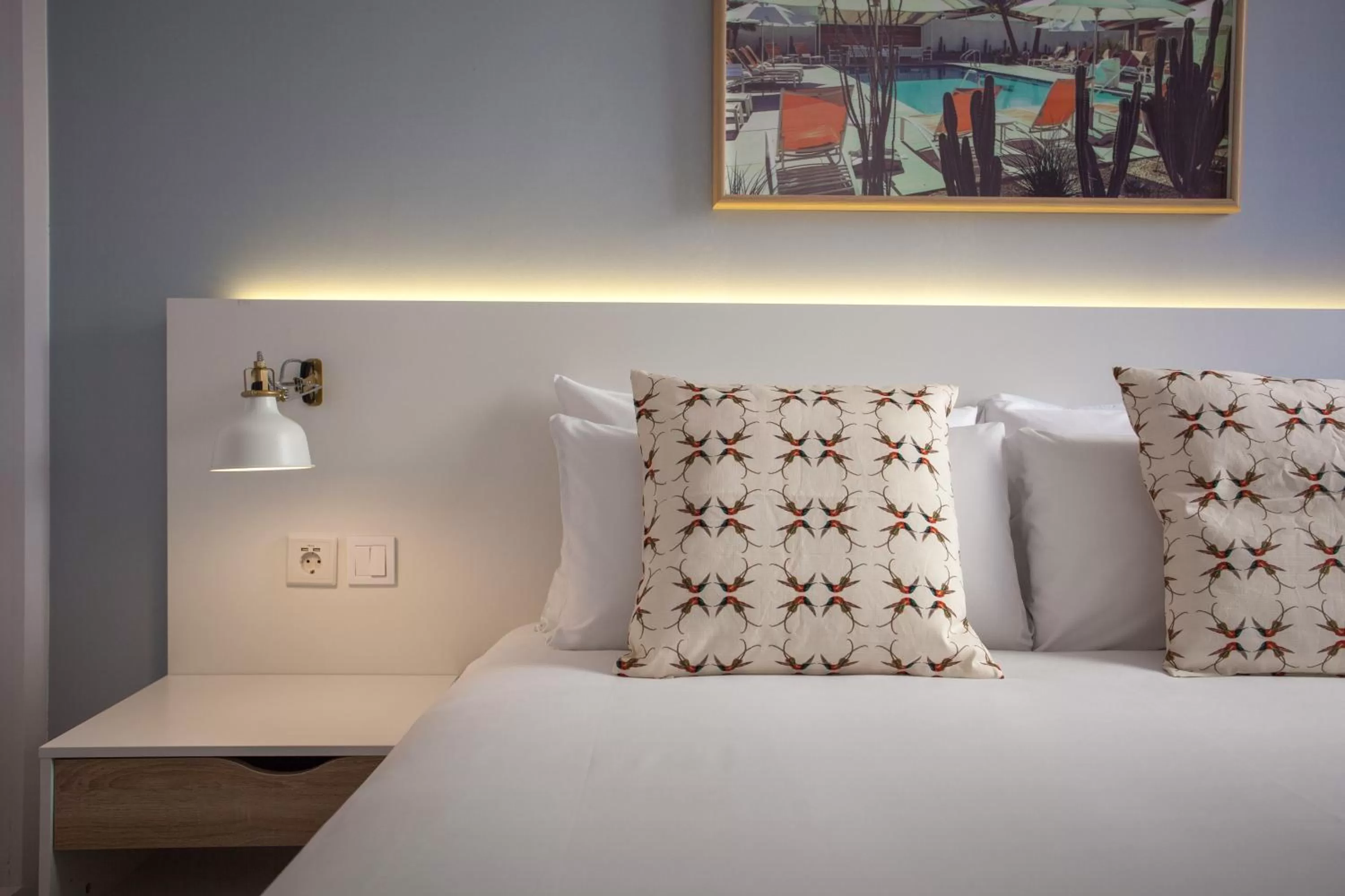 Decorative detail, Bed in Gran Central Suites