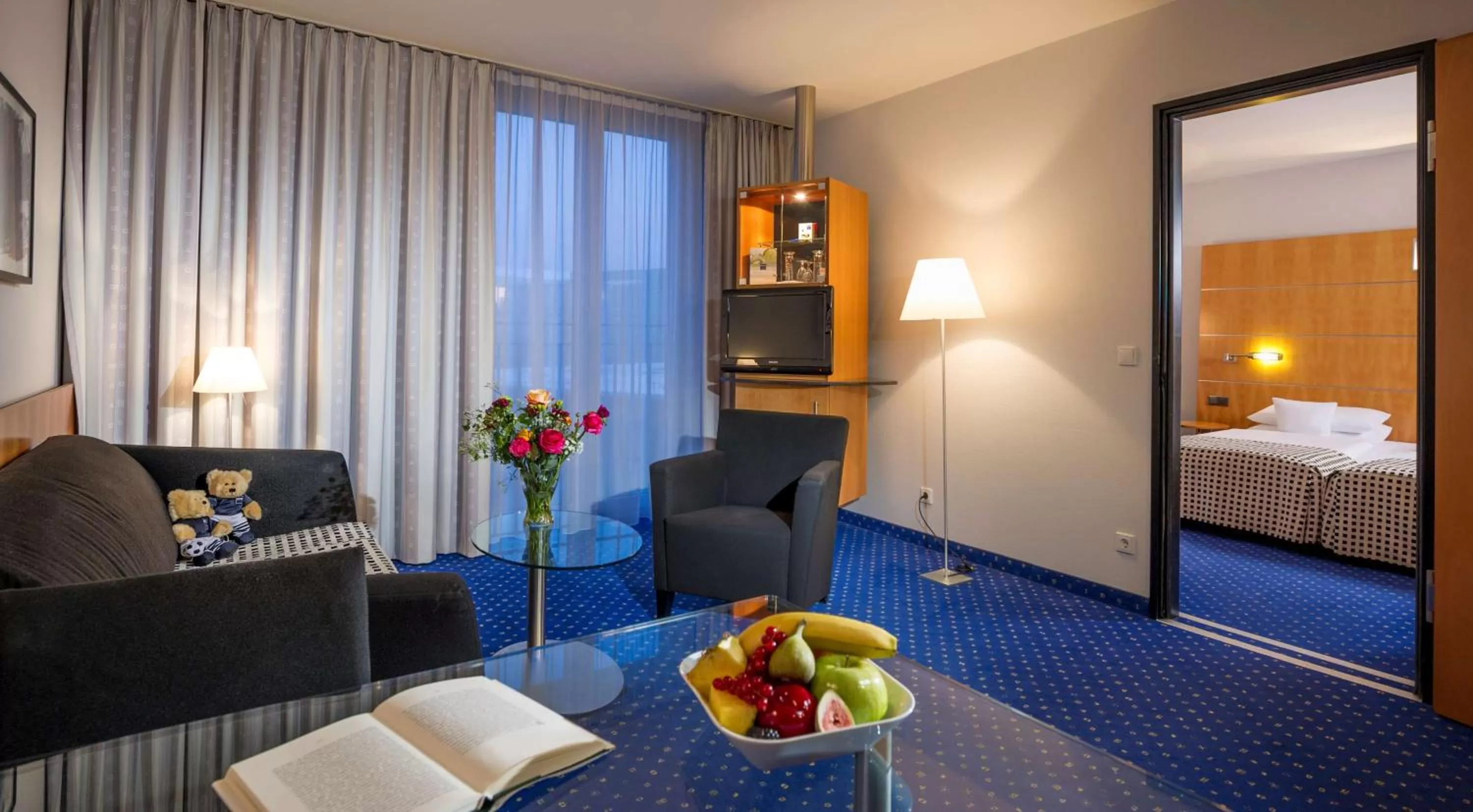 Living room, Bed in Dorint Hotel Potsdam