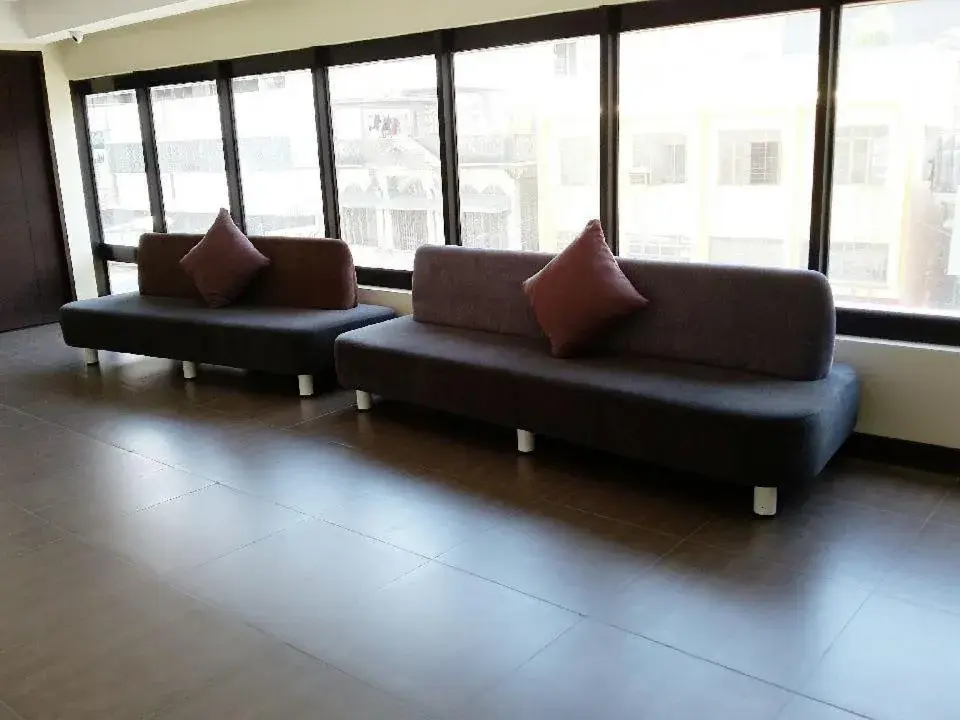 Area and facilities, Seating Area in Gt Hotel Iloilo
