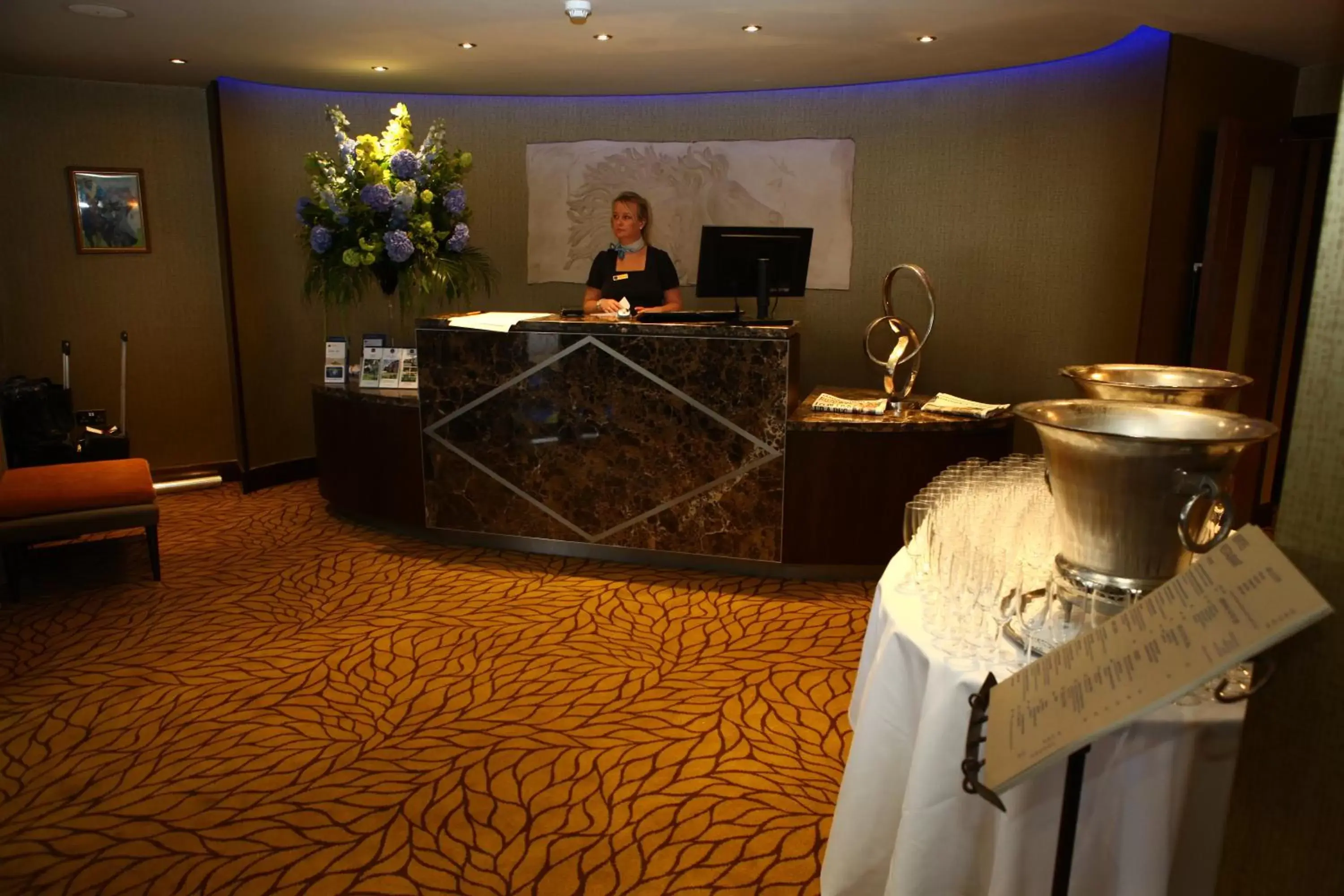 Lobby or reception in Best Western Heath Court Hotel