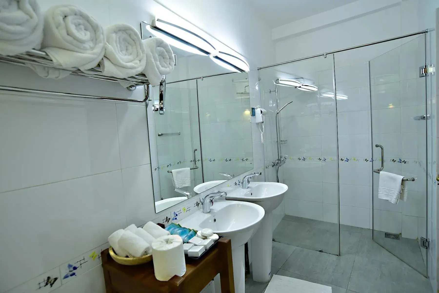 Shower, Bathroom in Colombo Villa at Cambridge Place