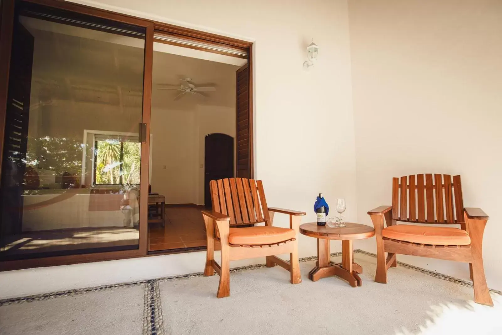 Patio, Seating Area in Hotel Rancho Encantado