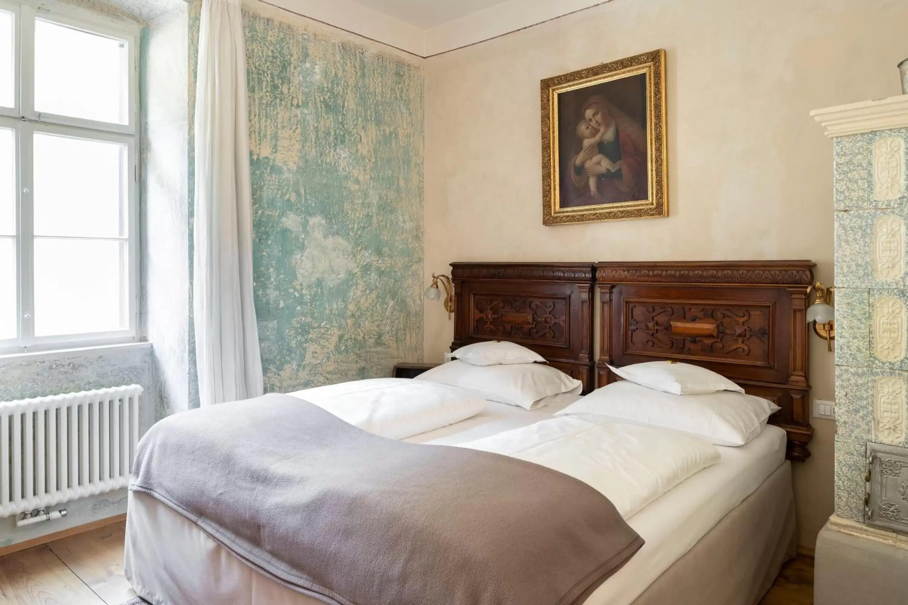 Photo of the whole room, Bed in Villa Bergmann Suites Meran