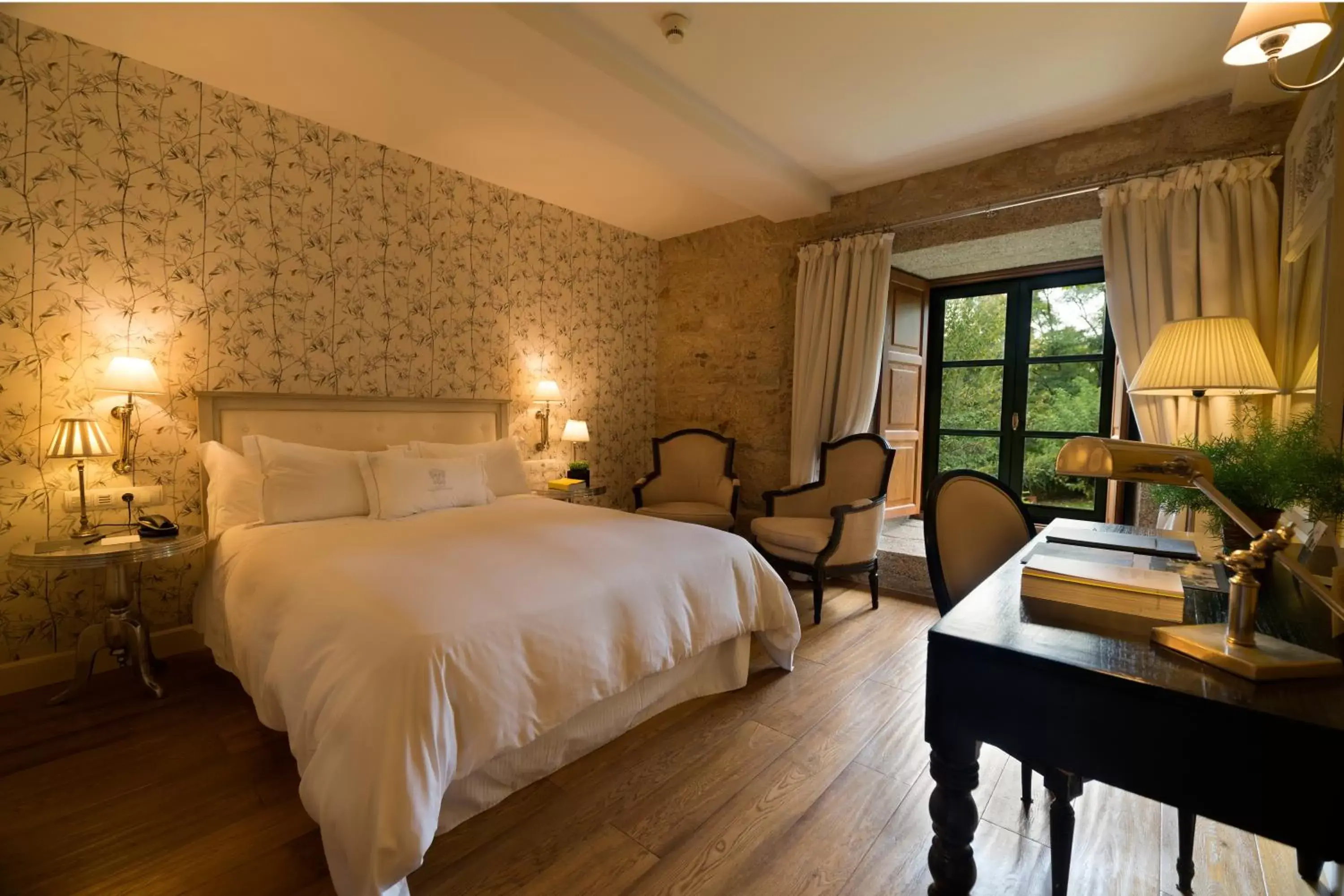 Bed in A Quinta Da Auga Hotel Spa Relais & Chateaux