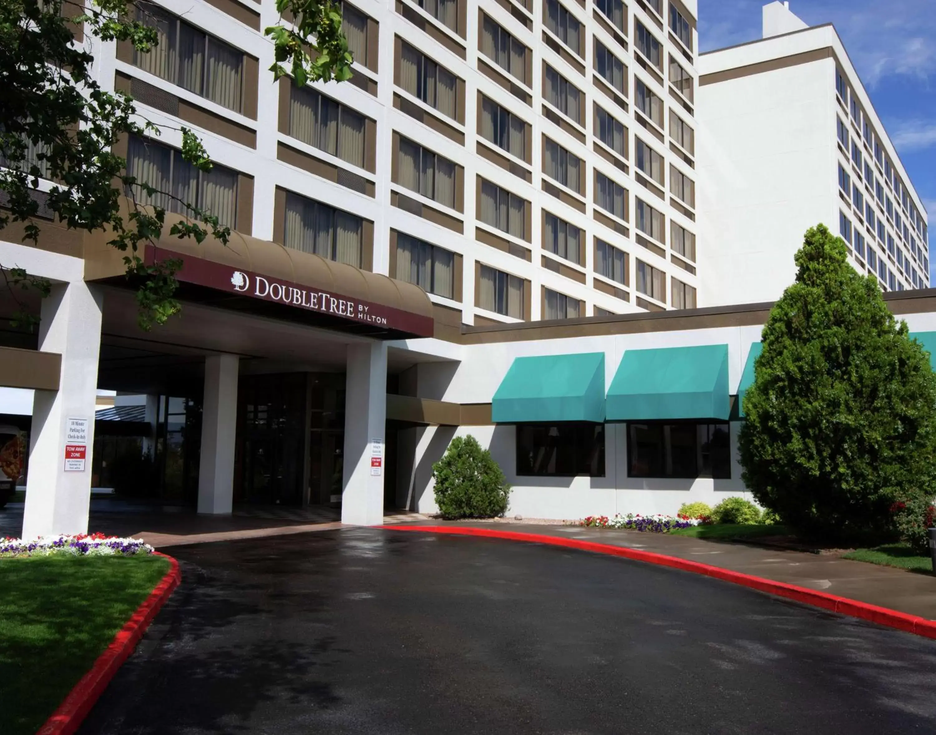 Property Building in DoubleTree by Hilton Grand Junction