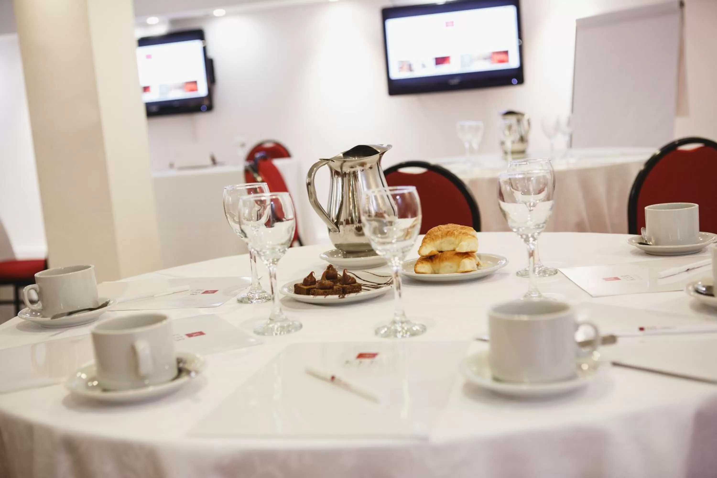 Business facilities in Ker Urquiza Hotel