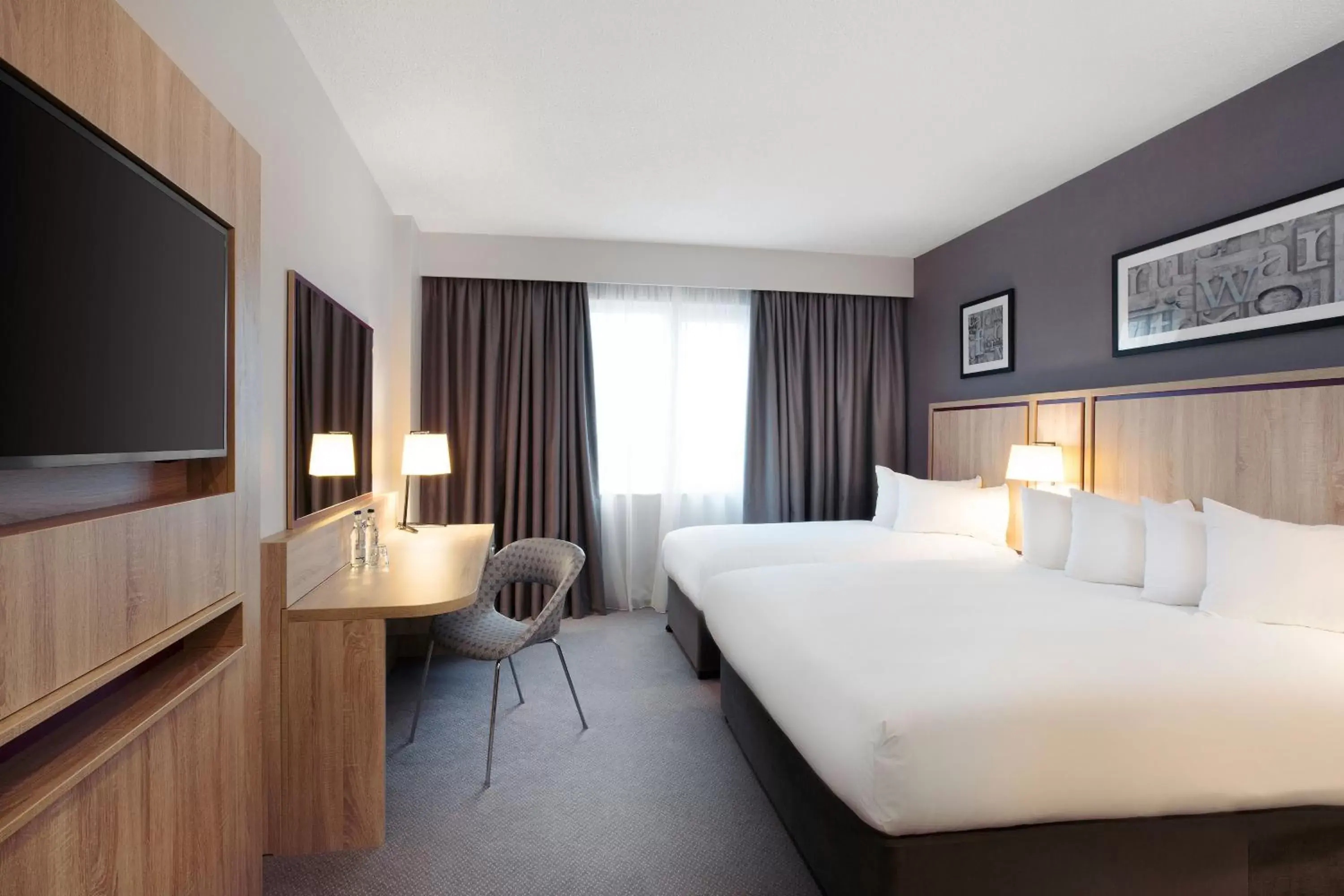 Bedroom, Bed in Leonardo Hotel London Watford- Formerly Jurys Inn