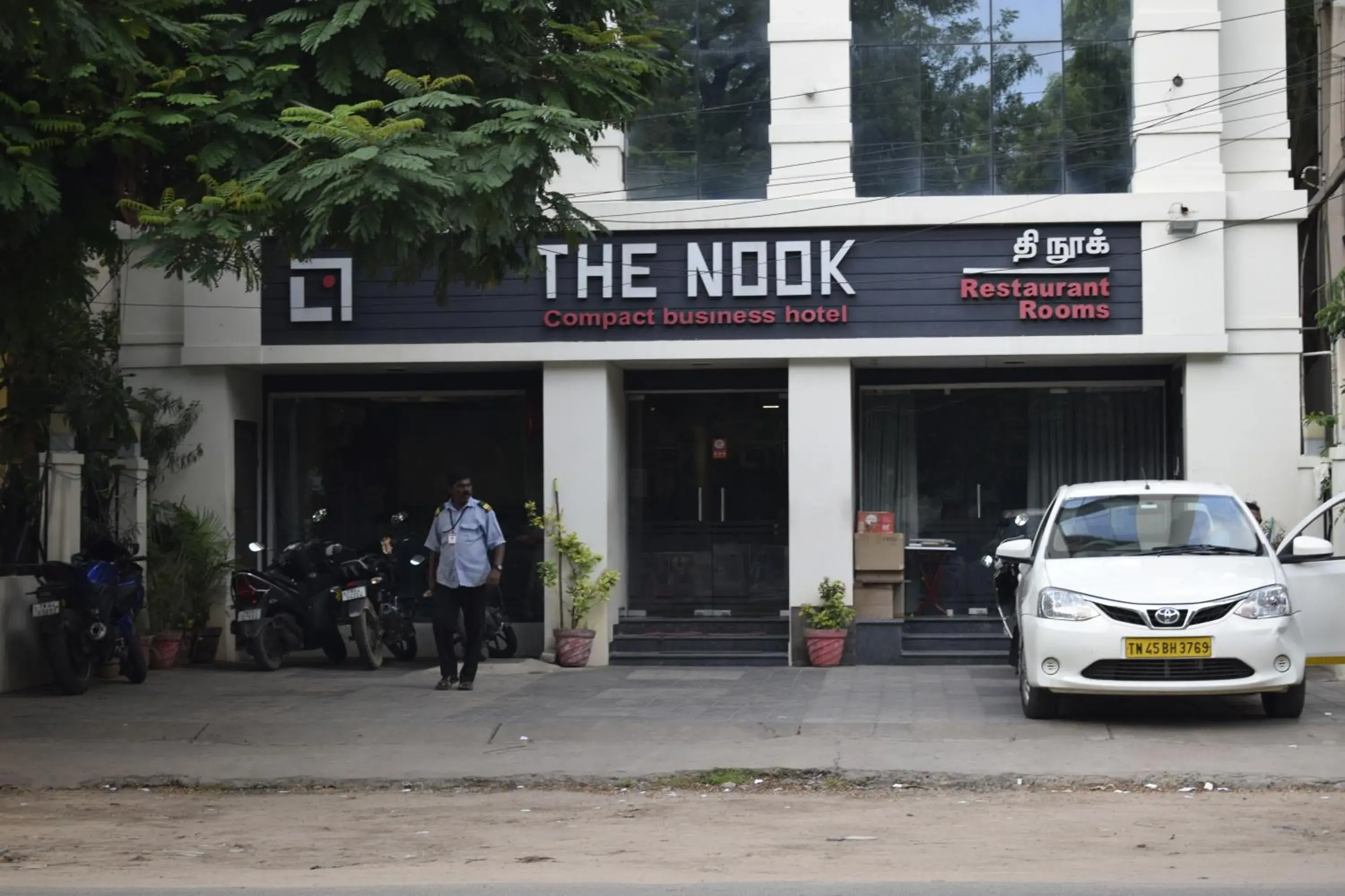 Facade/entrance in Hotel The Nook