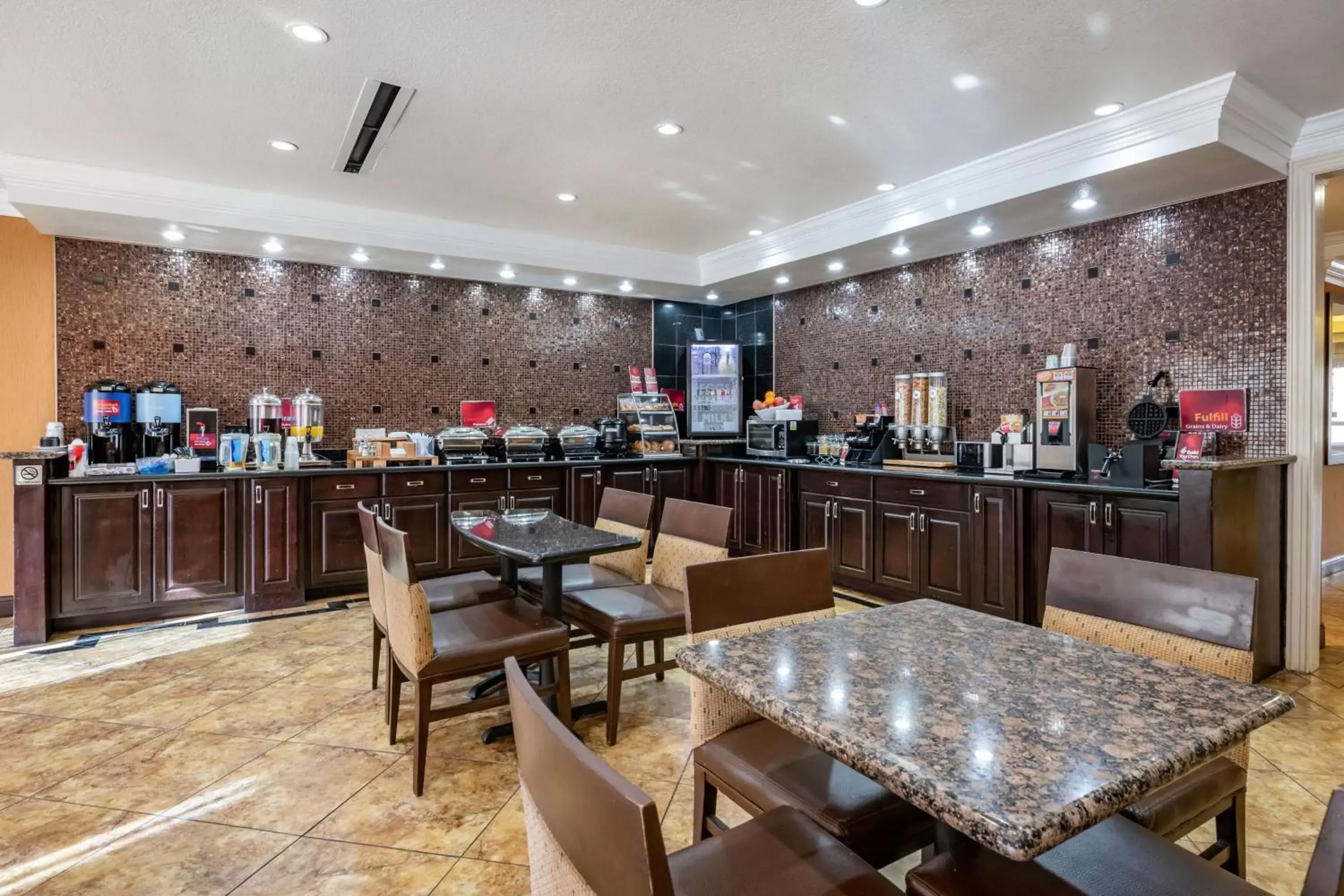 Dining area, Restaurant/Places to Eat in Best Western Plus Flagler Beach Area Inn & Suites