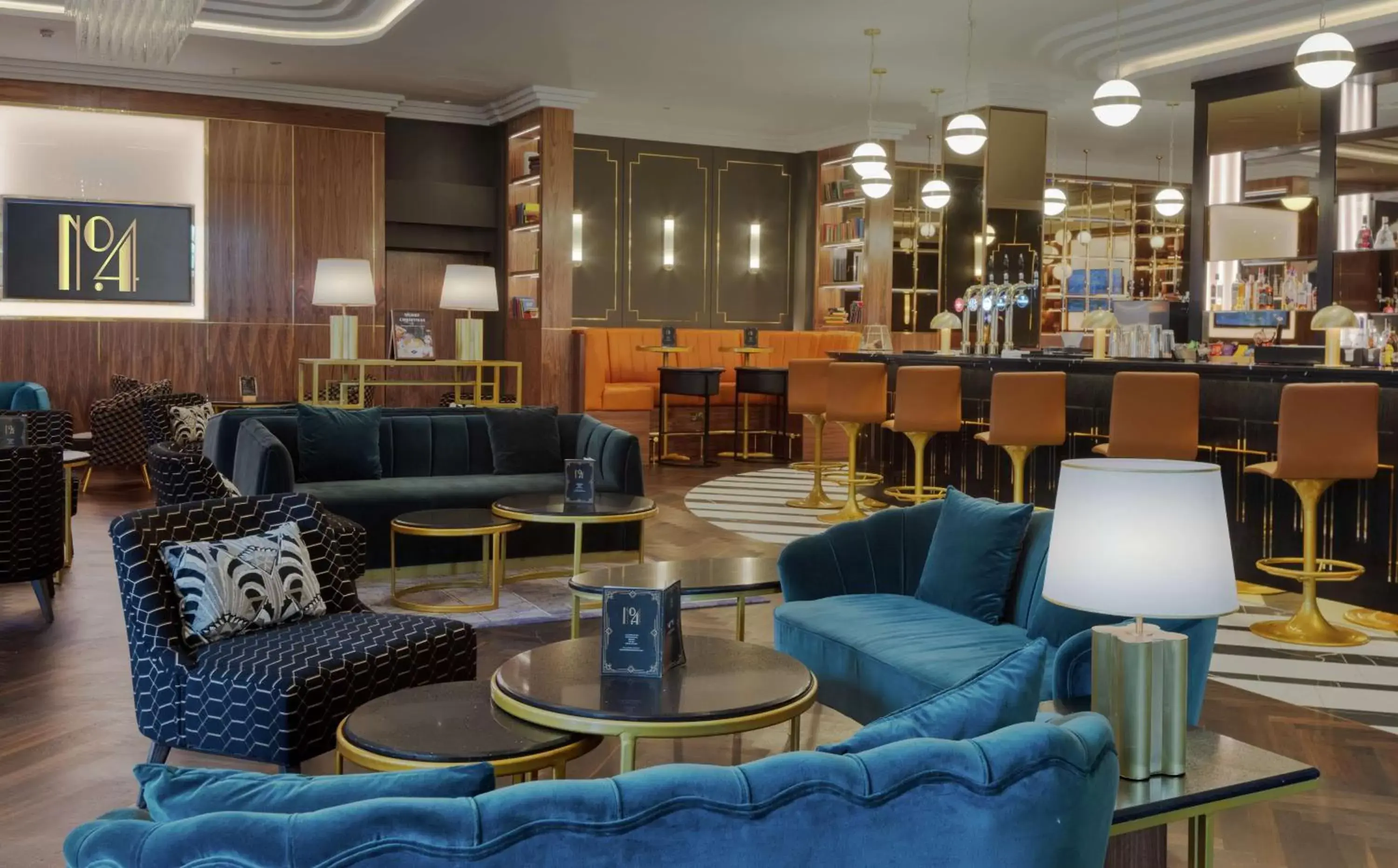 Restaurant/places to eat, Lounge/Bar in Hilton Belfast