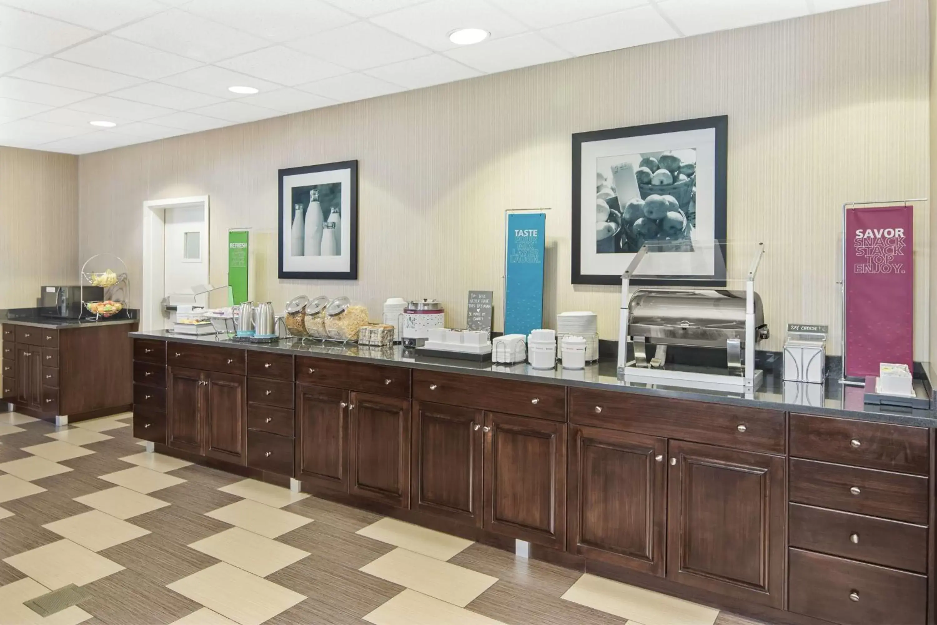 Dining area, Restaurant/Places to Eat in Hampton Inn Thomasville