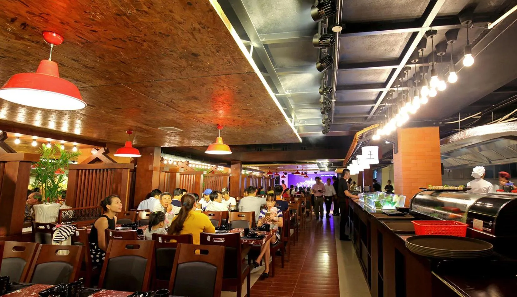 Restaurant/places to eat in Kings Hotel Dalat