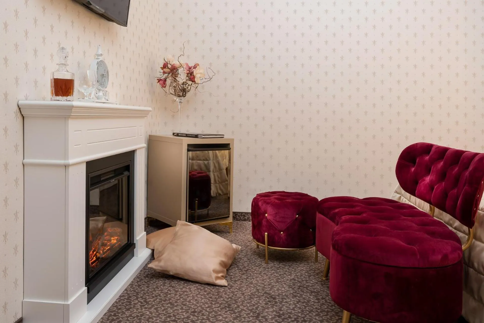 TV and multimedia in Albergo Rossini 1936 - Small & Charming