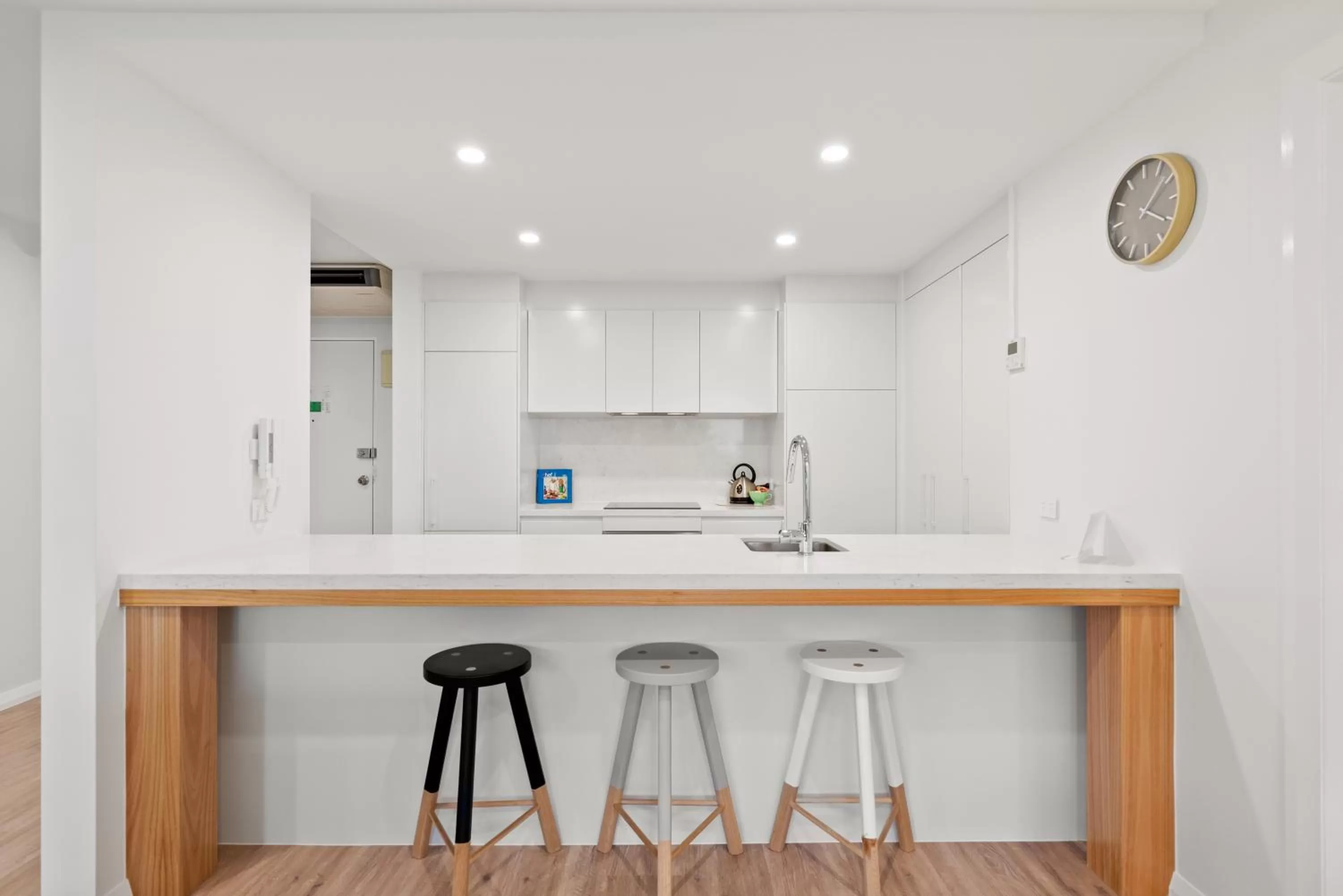 Kitchen or kitchenette in 84 The Spit Holiday Apartments