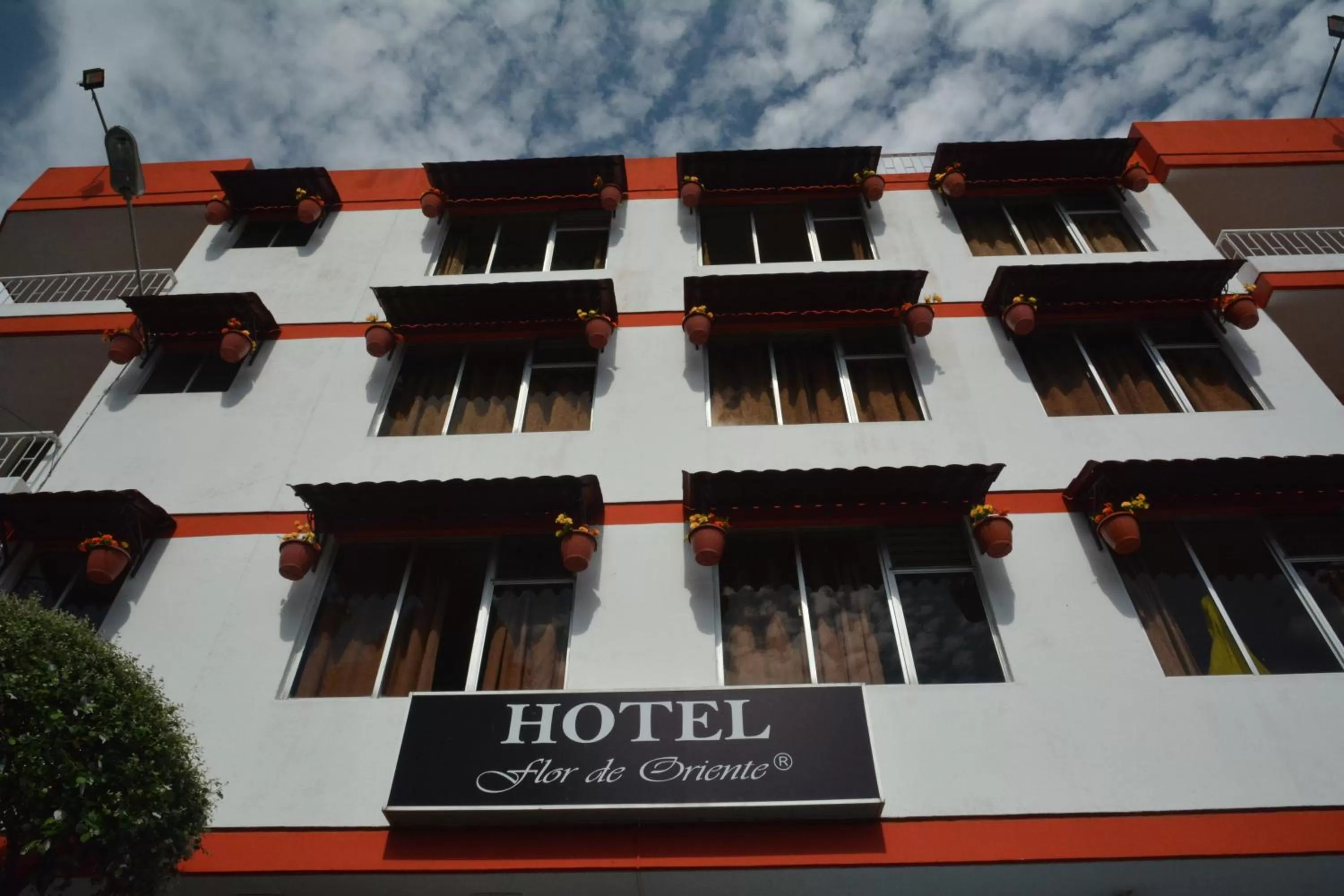 Property Building in Hotel Flor de Oriente