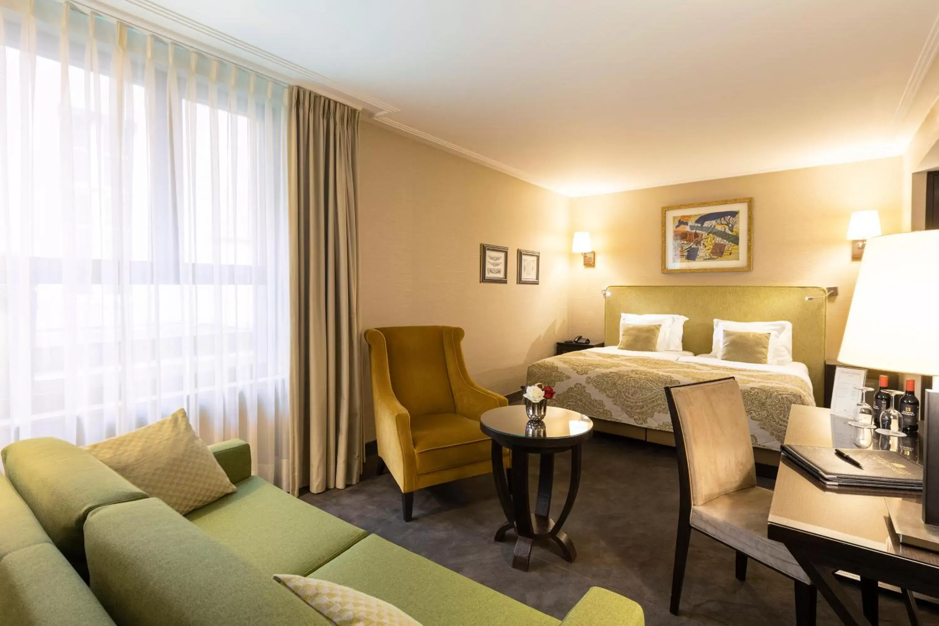 Bedroom, Seating Area in Grand Hotel Casselbergh Brugge