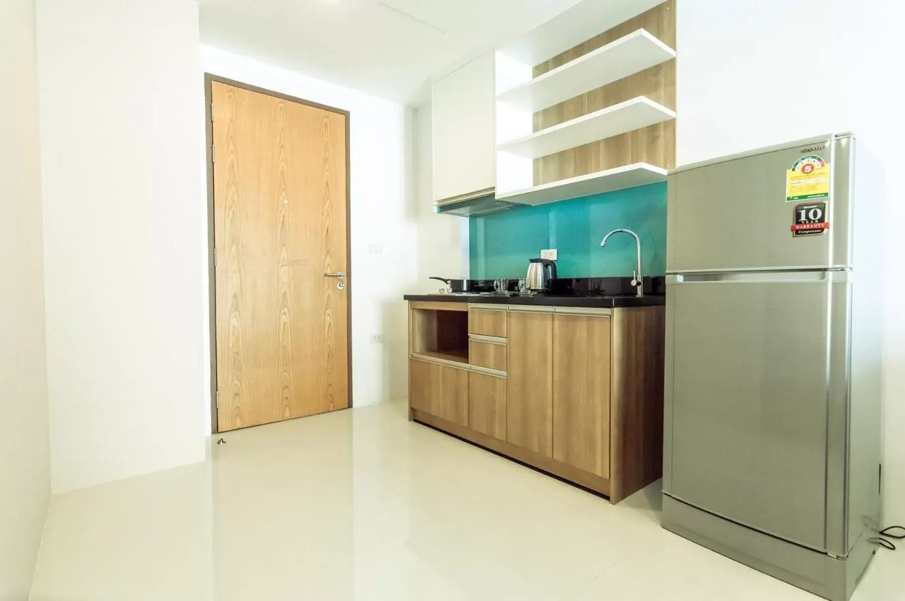 Kitchen or kitchenette, Kitchen/Kitchenette in G Residence