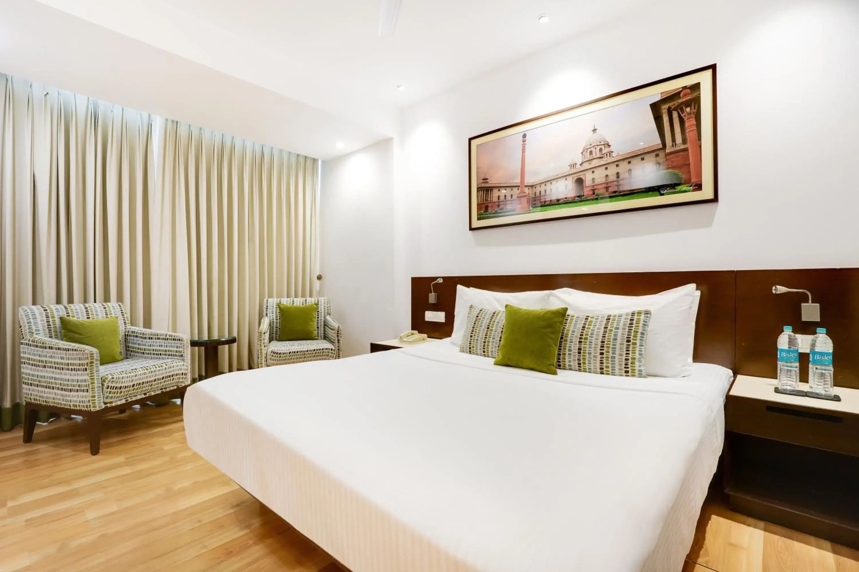 Bedroom, Bed in Lemon Tree Premier 1, Gurugram