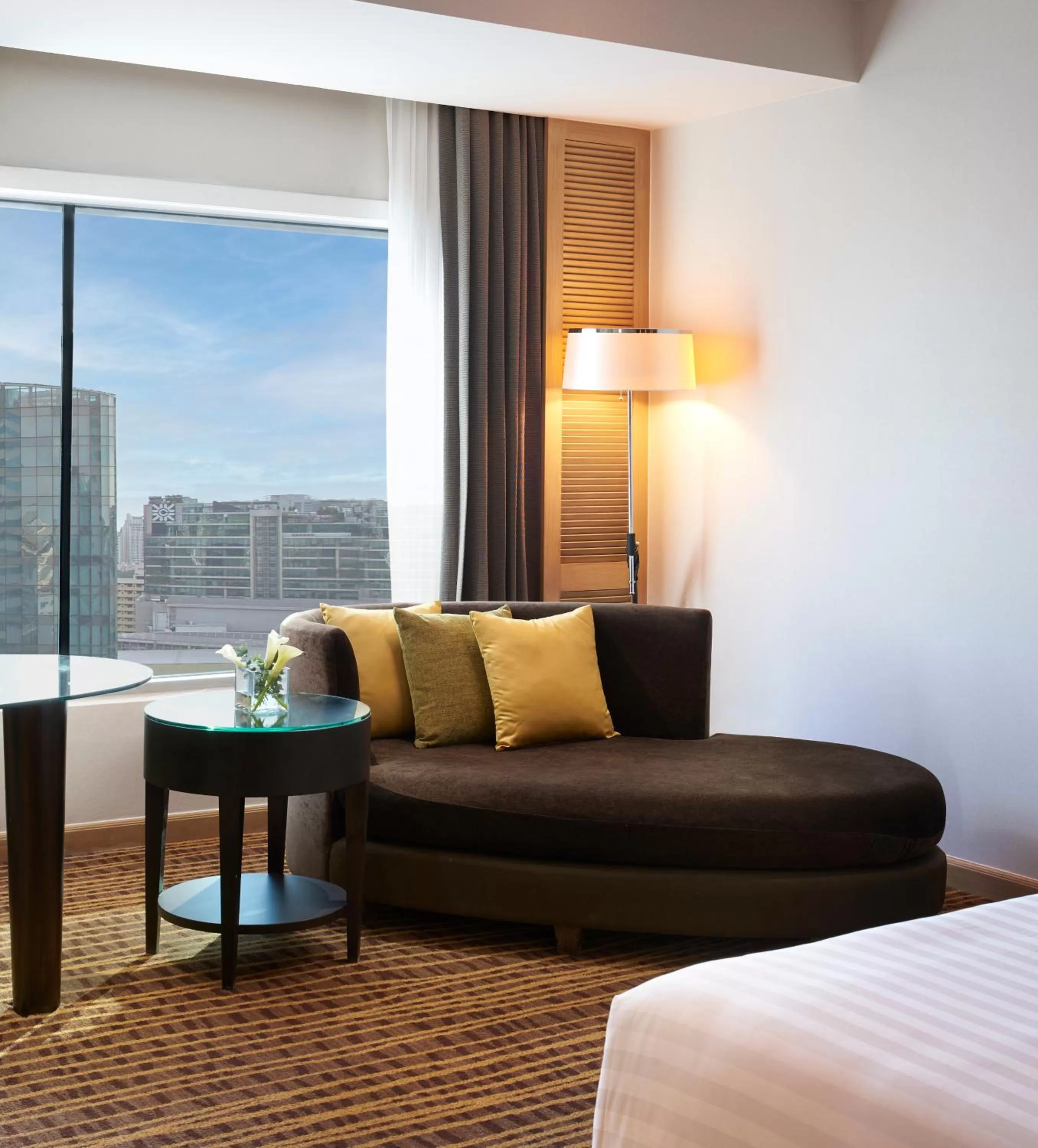 Seating area, Bed in Amari Bangkok