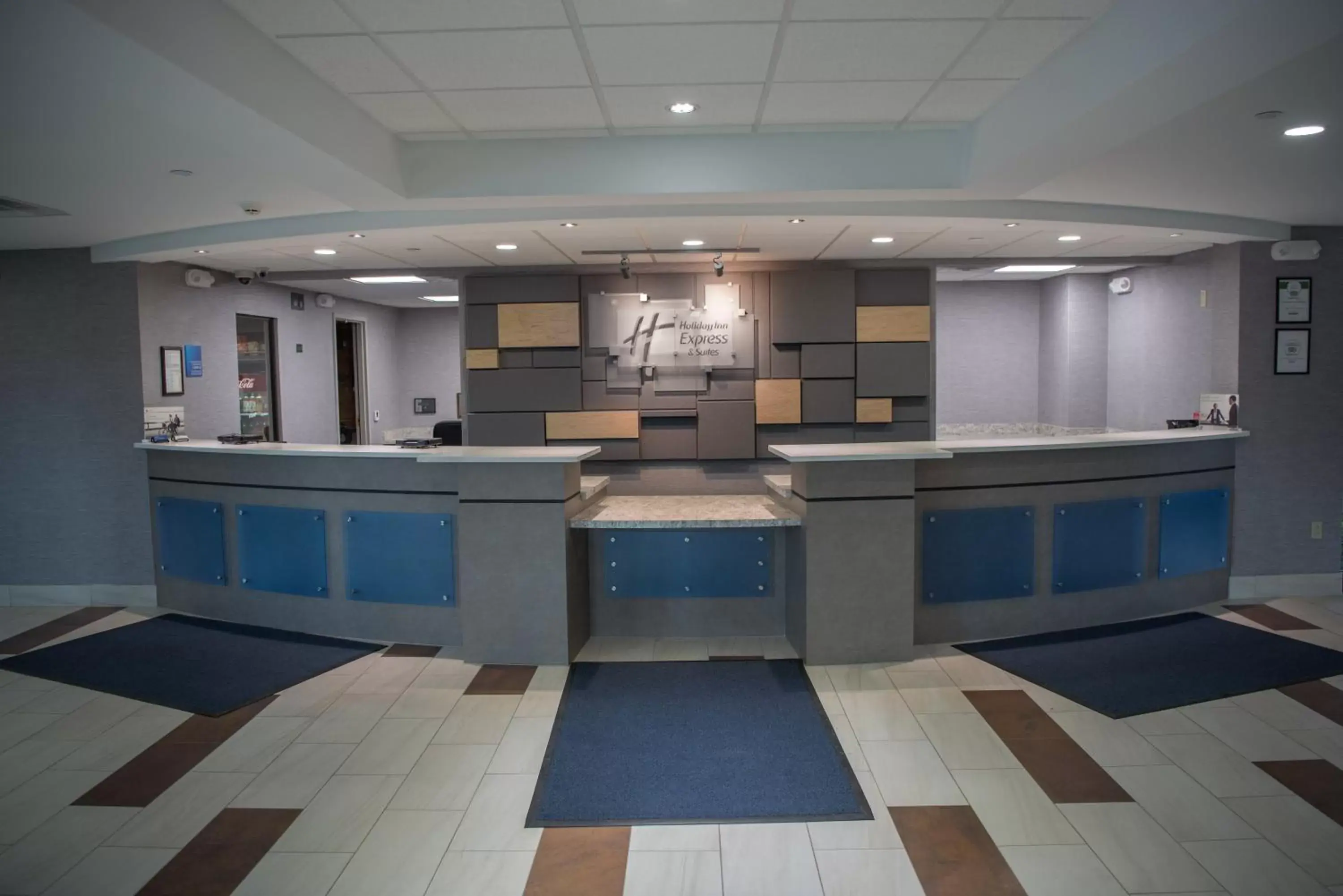 Property building, Lobby/Reception in Holiday Inn Express Hotel & Suites Erie - North East, an IHG Hotel
