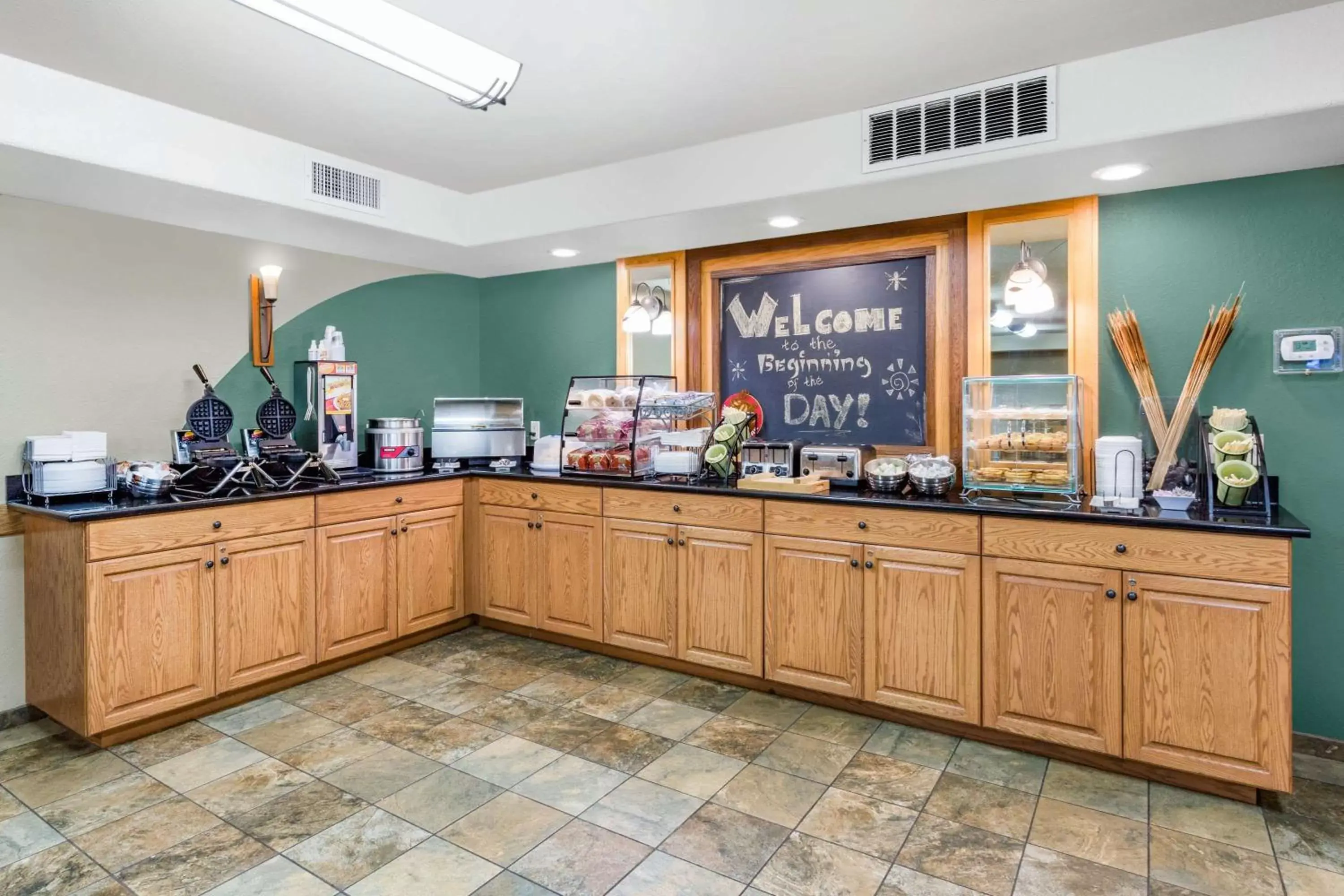 Restaurant/places to eat in AmericInn by Wyndham Medora Restaurant/places to eat in AmericInn by Wyndham Medora