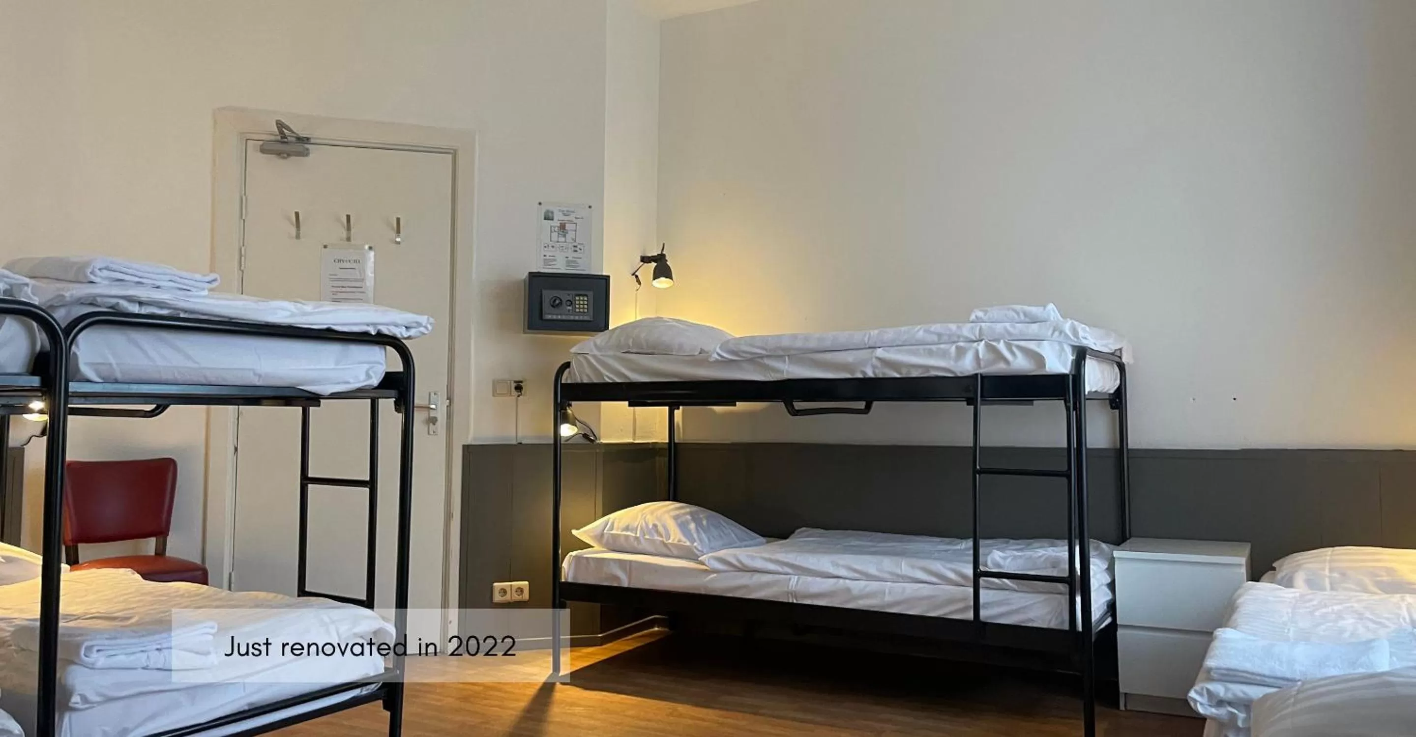 8-People Room - Shared Facilities in City Hotel