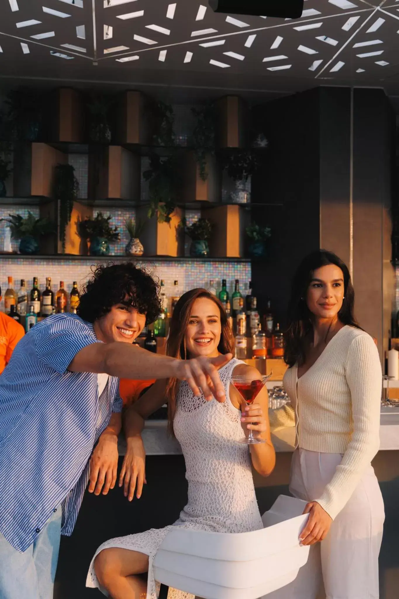 Restaurant/places to eat in JA Lake View Hotel, Dubai Restaurant/places to eat in JA Lake View Hotel, Dubai