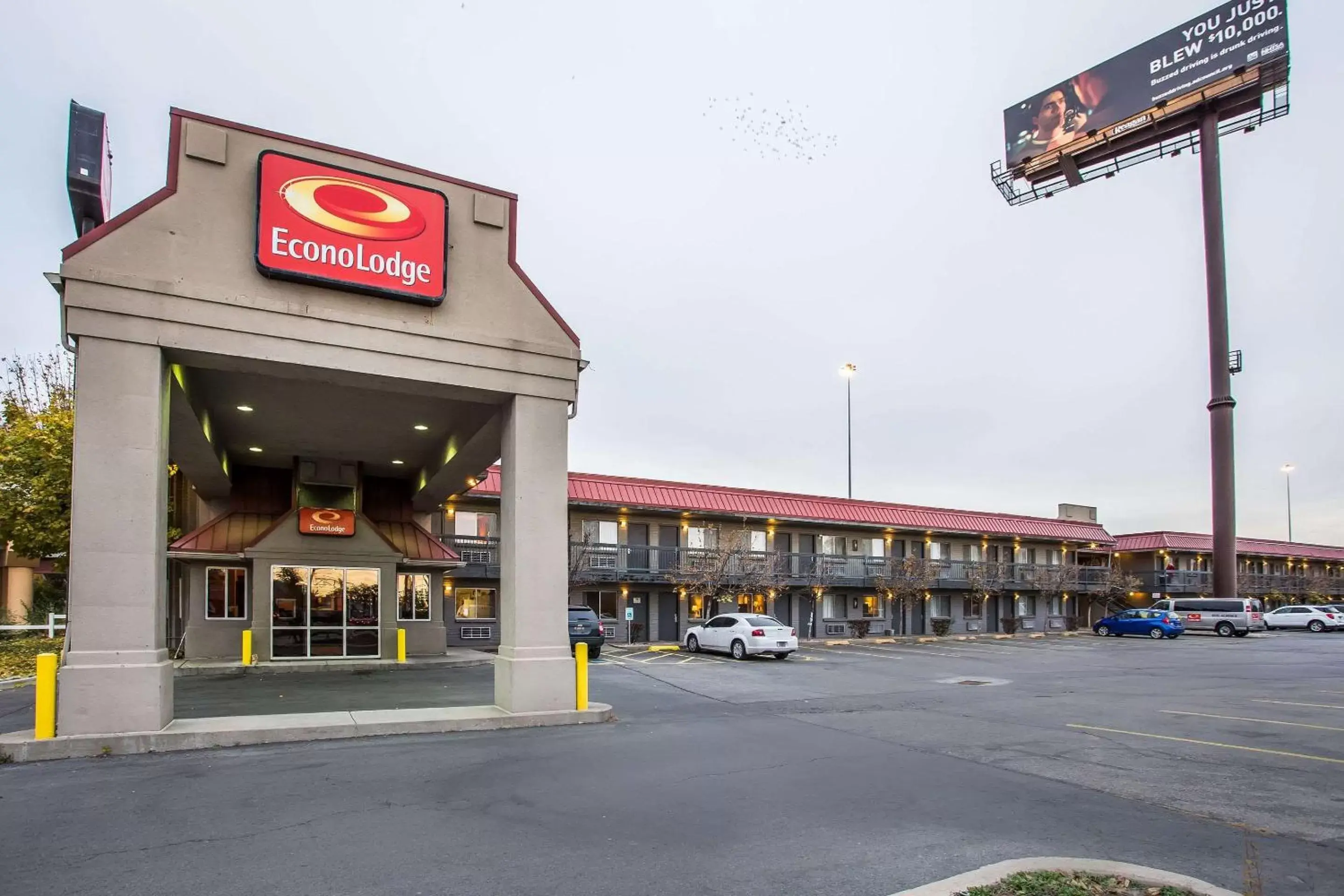 Property building in Econo Lodge Downtown Salt Lake City