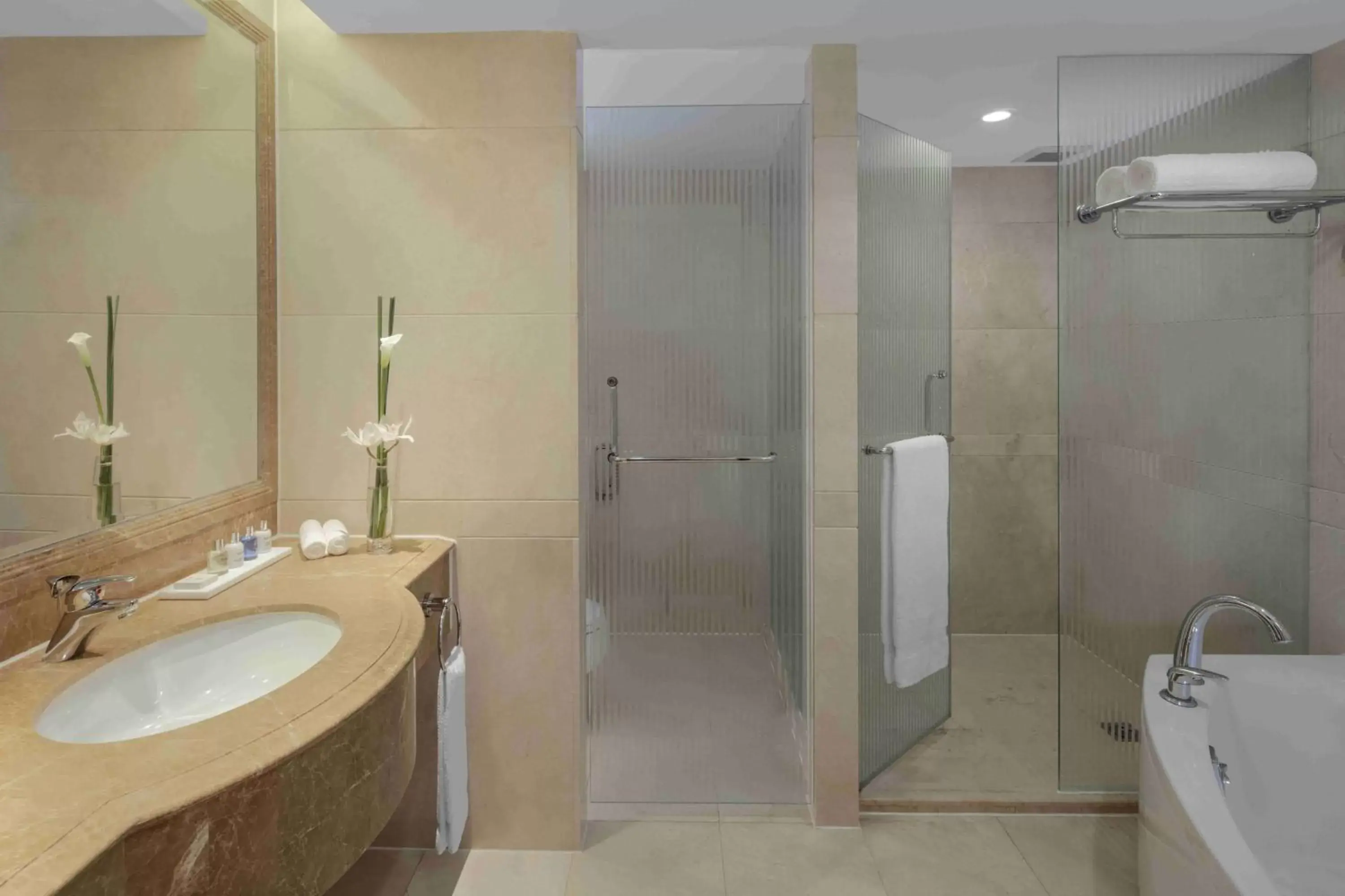 Bathroom in Radisson Blu Hotel Shanghai New World