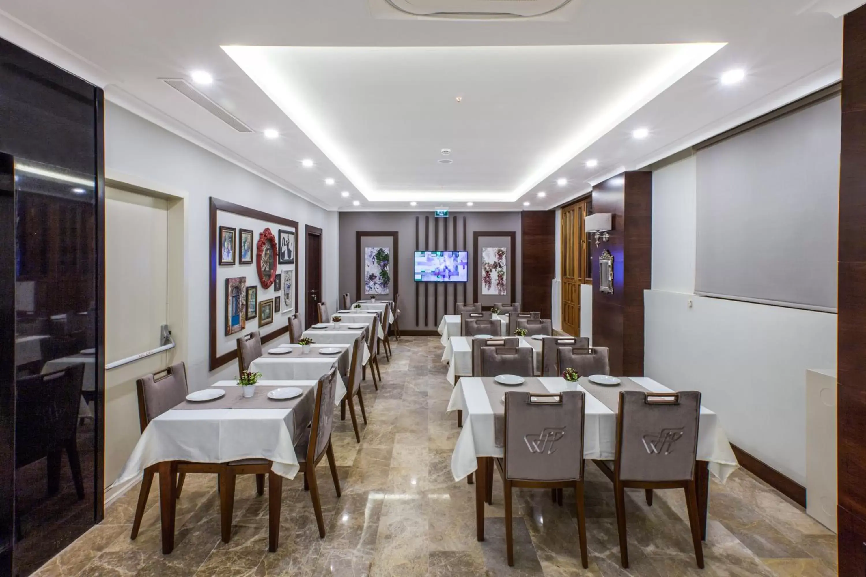 Restaurant/Places to Eat in Ferman Hilal Hotel-Special Category