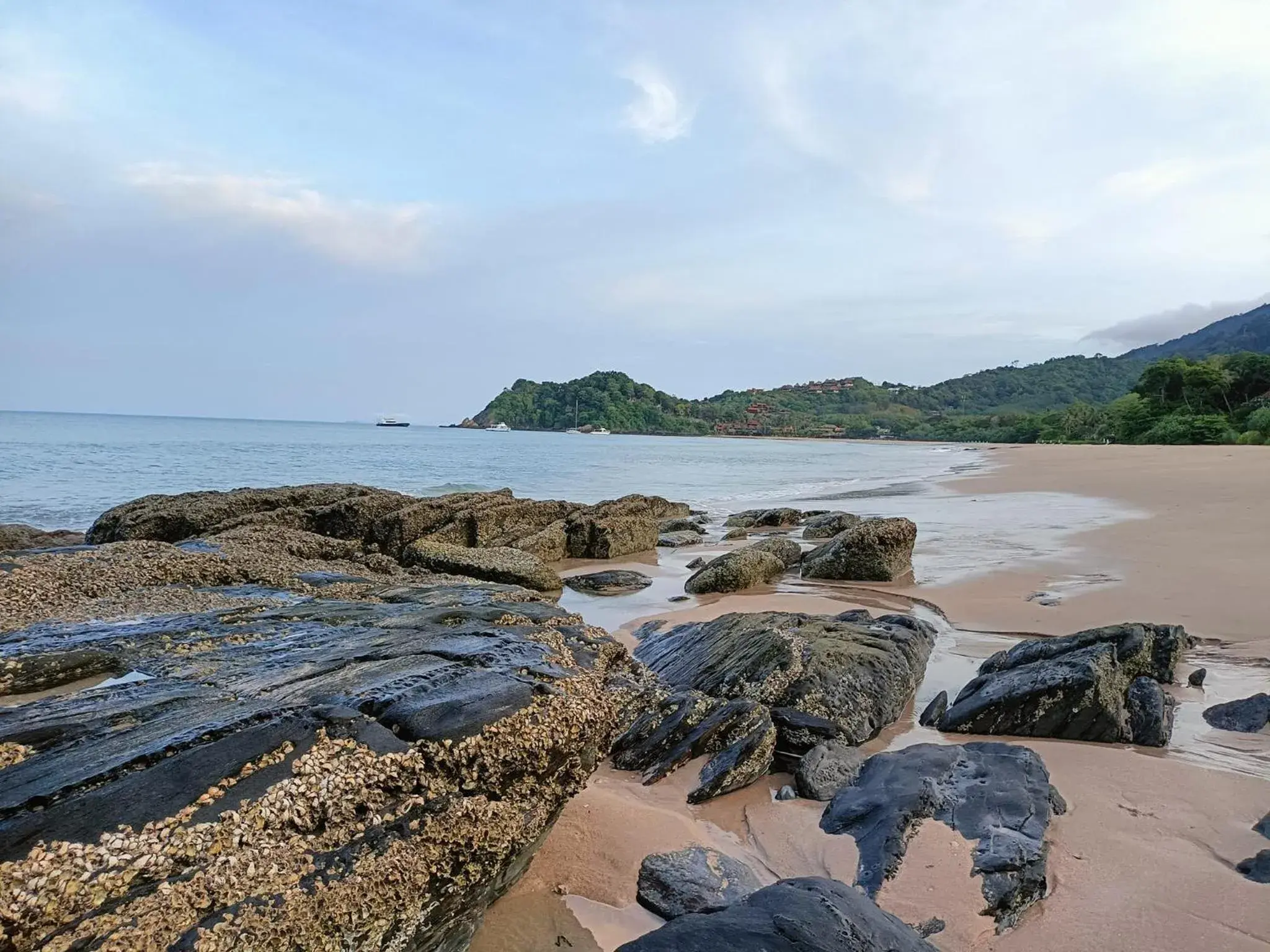 Beach in Kantiang Bay View Resort