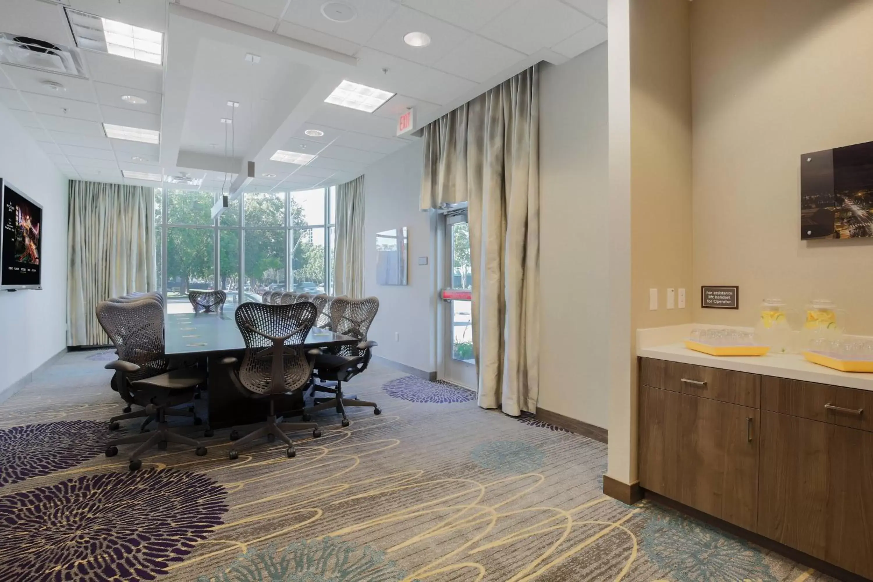 Meeting/conference room in SpringHill Suites by Marriott San Jose Airport