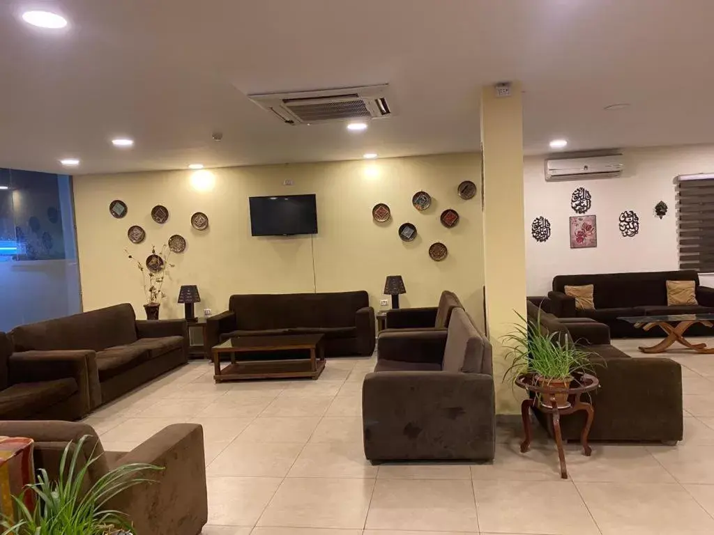 Lobby/Reception in Zaina Plaza Hotel